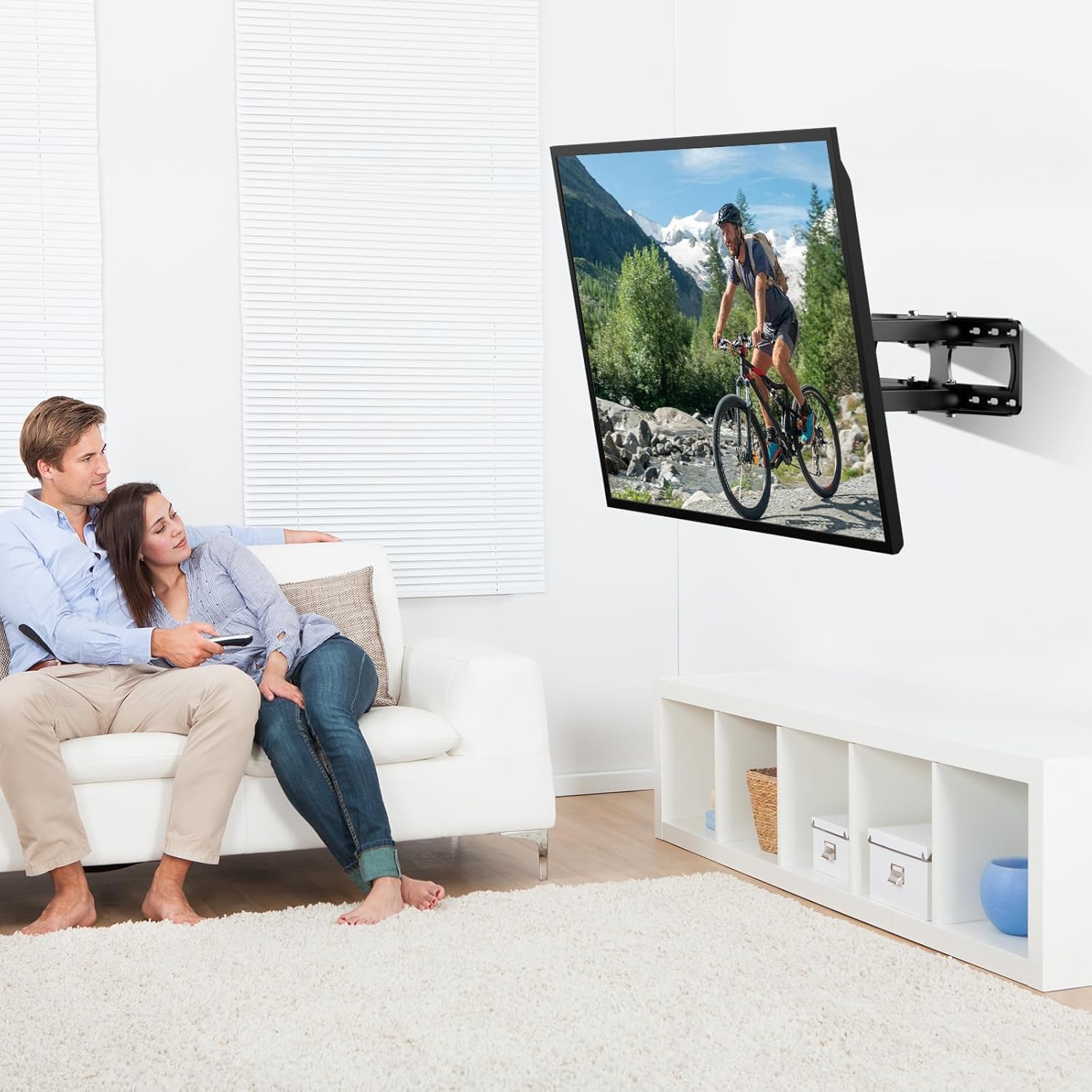 Staffa da parete per TV a schermo piatto curvo da 32-70 pollici, supporto da parete girevole max VESA 400 x 400 mm, supporta fino a 45 kg, inclinazione regolabile su e giù, si estende a doppio