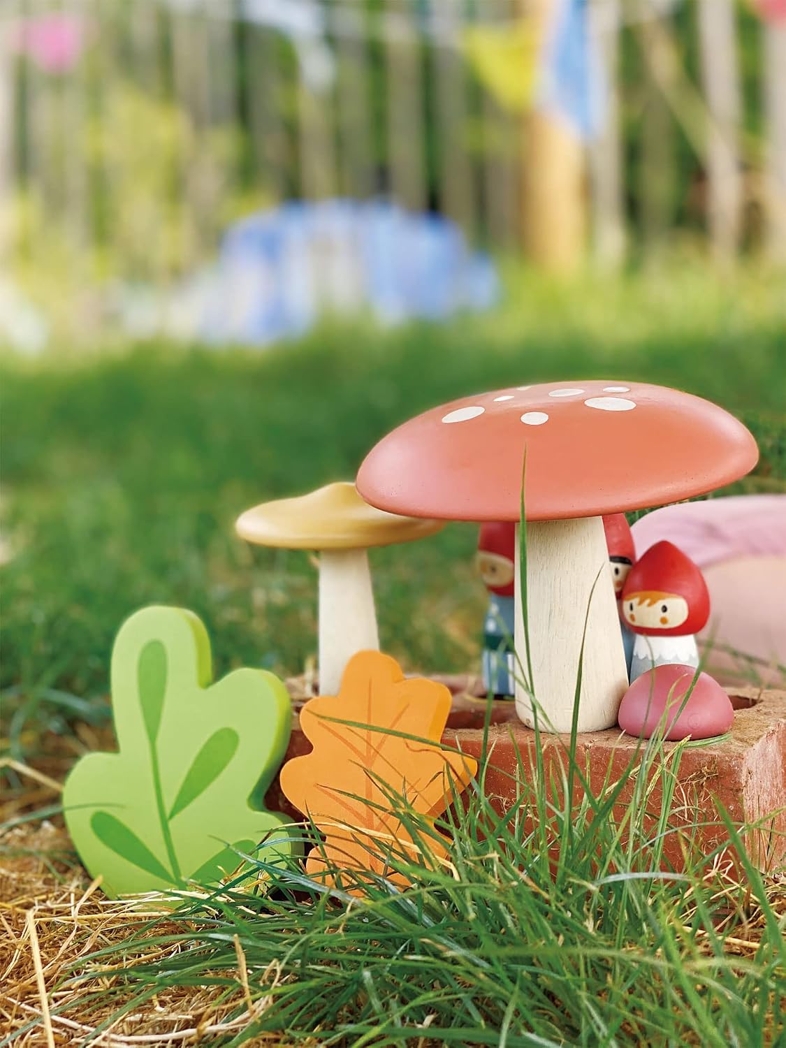 Tender Leaf Toys - Woodland Gnome Family - 8 Piece Solid Wood Imaginative Play Set, Nursery Decoration - Promotes Creativity and Imagination for Boys and Girls, Fun and Stimulating Play - Age 3+