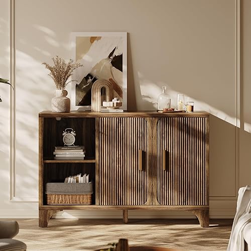 Mueble de buffet moderno de mediados de siglo con almacenamiento, aparador decorativo y credenza con puertas estriadas, consola de barra de café de