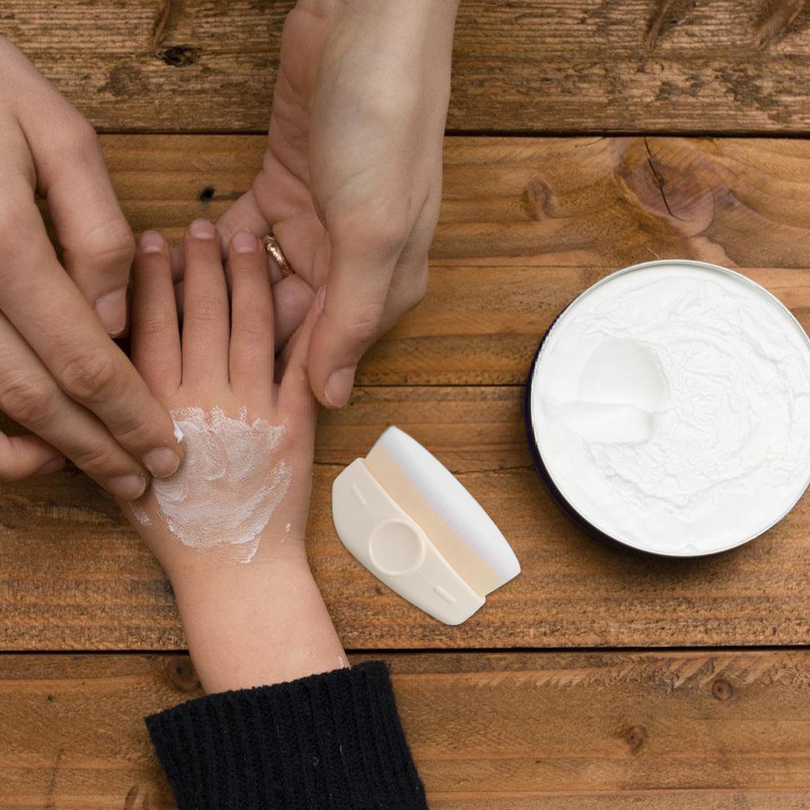 minkissy Handheld Makeup Powder Brush Sunscreen Applicator for Boys and Girls Mini Foundation Brush