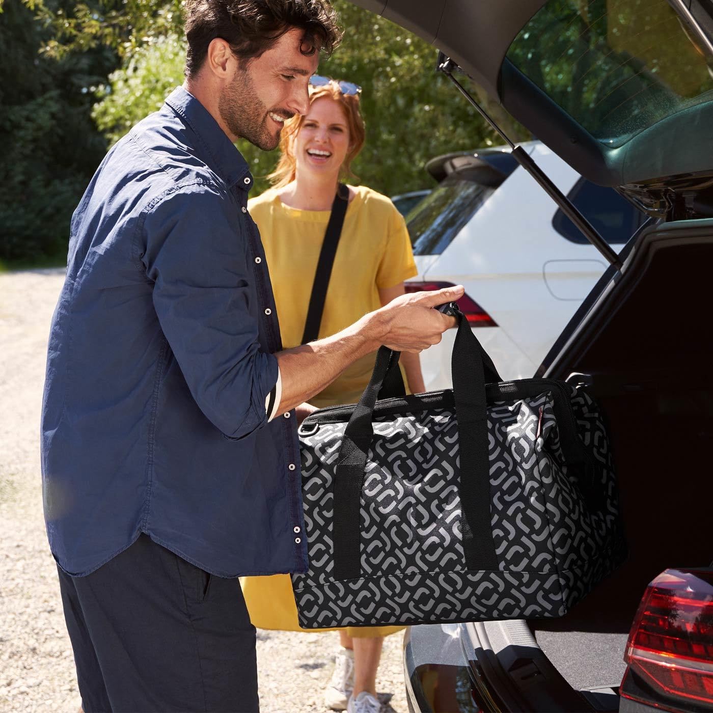 reisenthel Allrounder L in Signature Schwarz – Vielfältige Doktortasche zum Reisen, für die Arbeit oder Freizeit – Mit funktional-stylischem Design