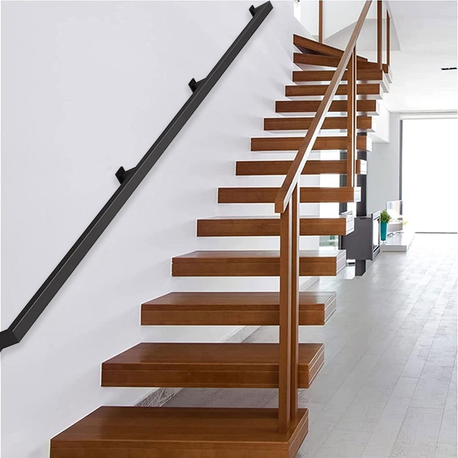 Main courante escalier design industriel pour sécuriser la maison en famille