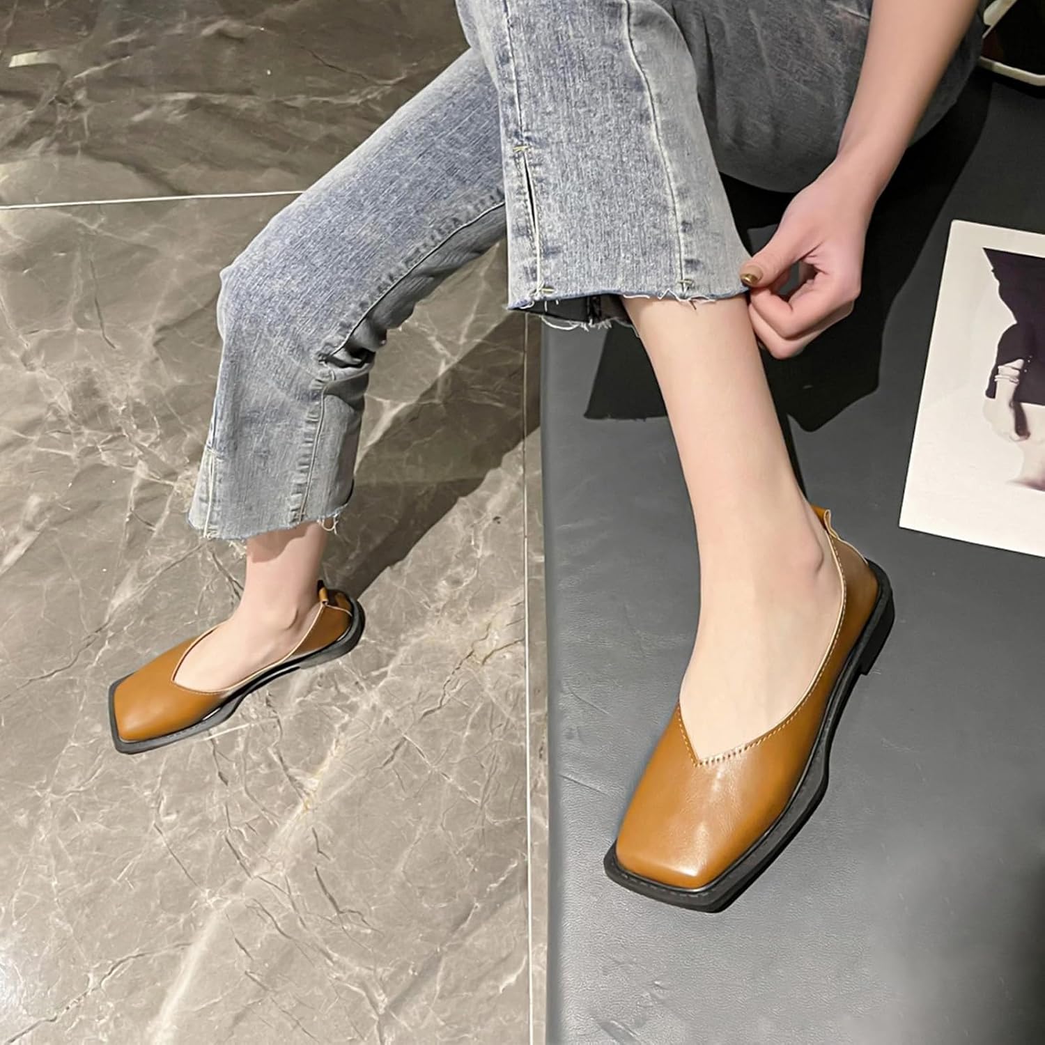 Women's Retro Leather Square Toe Loafers Casual Comfortable Slip On Business Work Dress Shoes Low Heel Walking Shoes