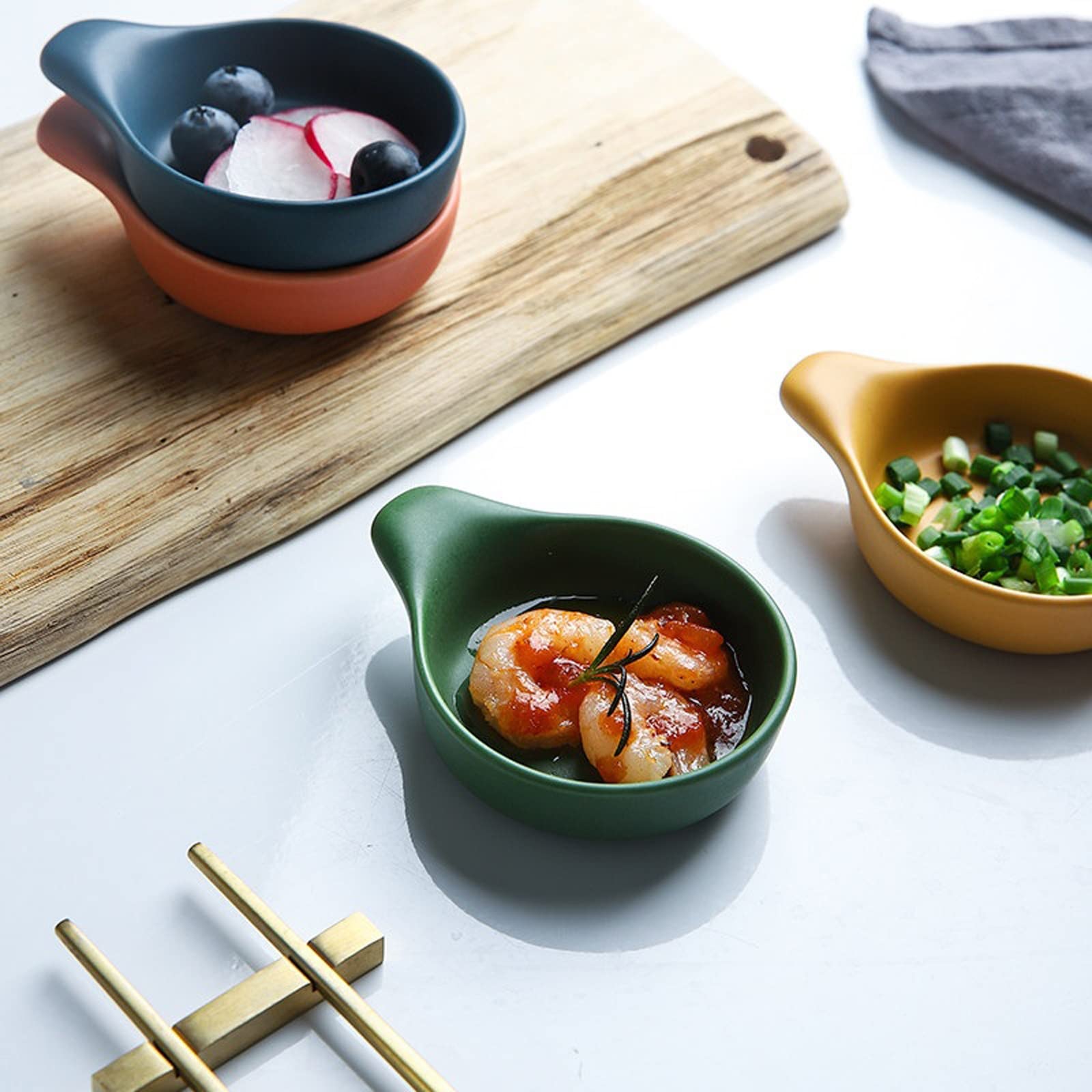 danie z przekąskami Proste danie przyprawowe Dip/Zanurzenie miseczki odporne na ciepło Mini sos Dish Porcelain Spice Container (Color : E)