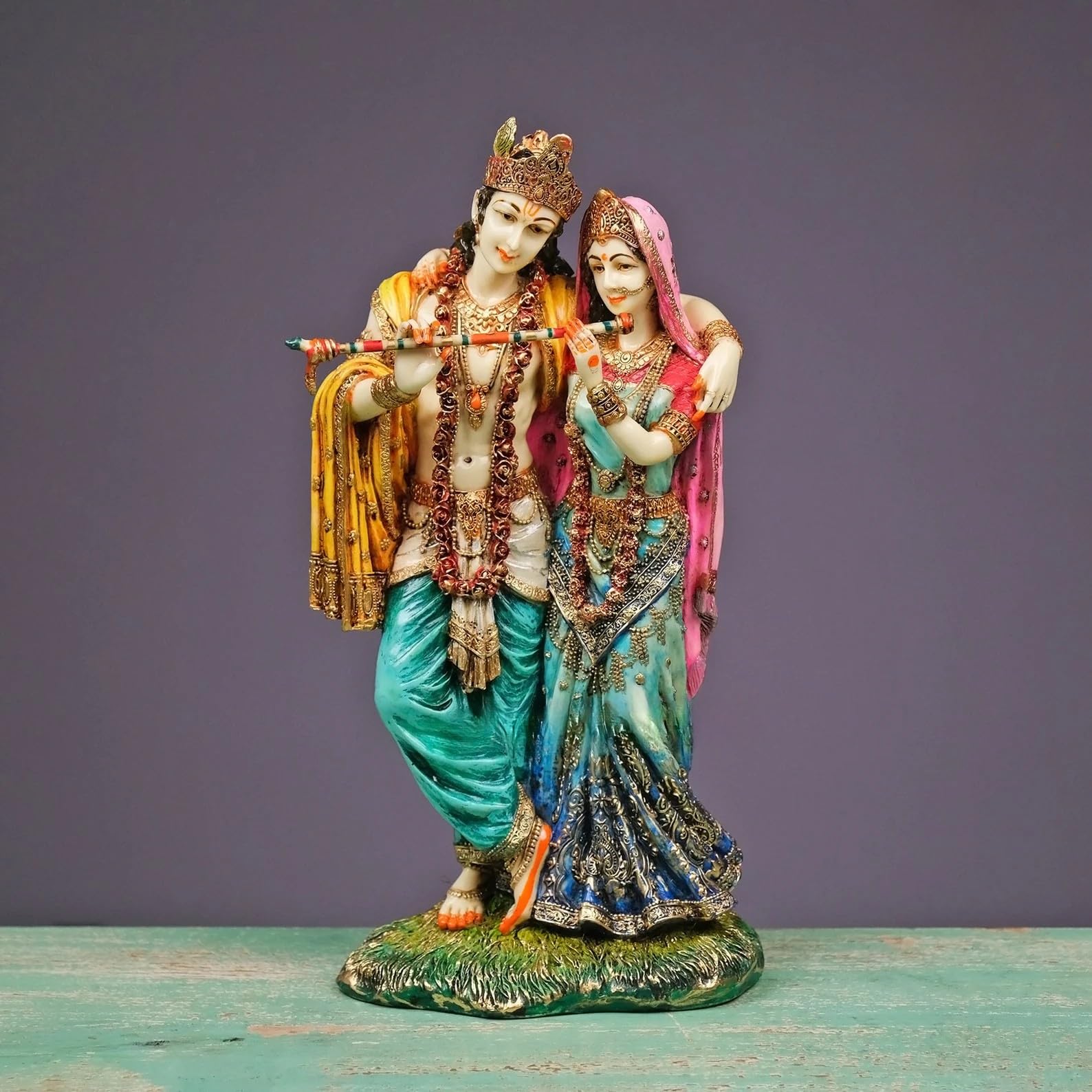 Krishna Murti finement sculpté en résine colorée de 15,2 cm