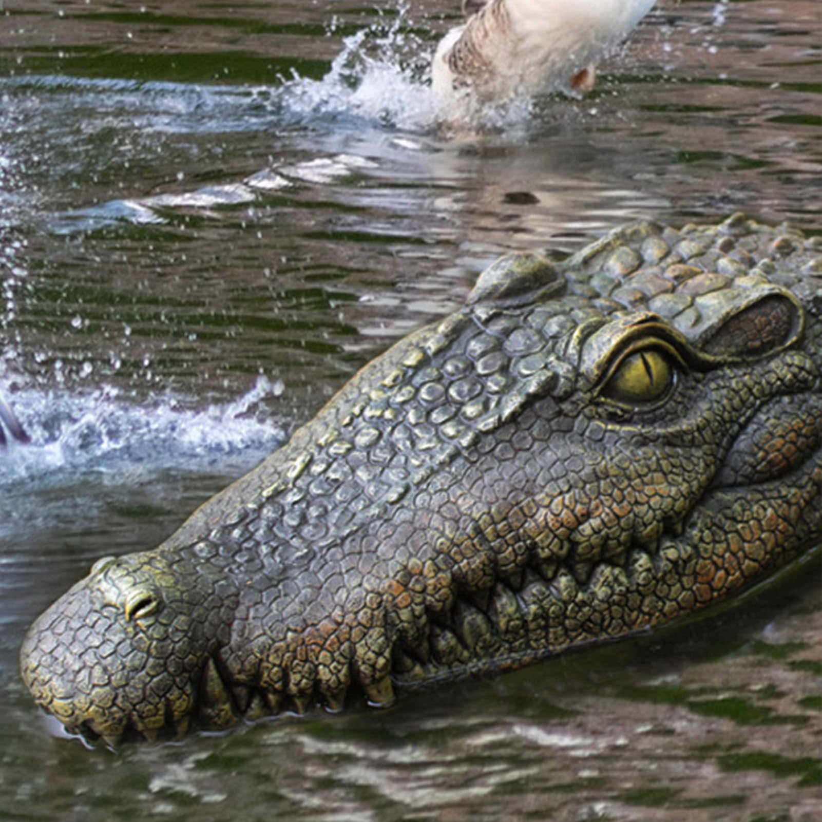 Schwimmendes Alligator-, authentisch aussehendes Wasser, langlebige Krokodil-Schwimmer, perfektes Teich-, Pool- oder See-Zubehör zur Abschreckung von Wildtieren und visuellen