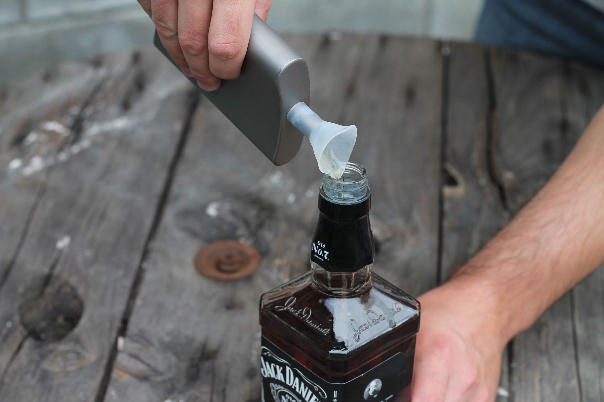 Amazon.com: Vargo Titanium Funnel Flask | Integrated