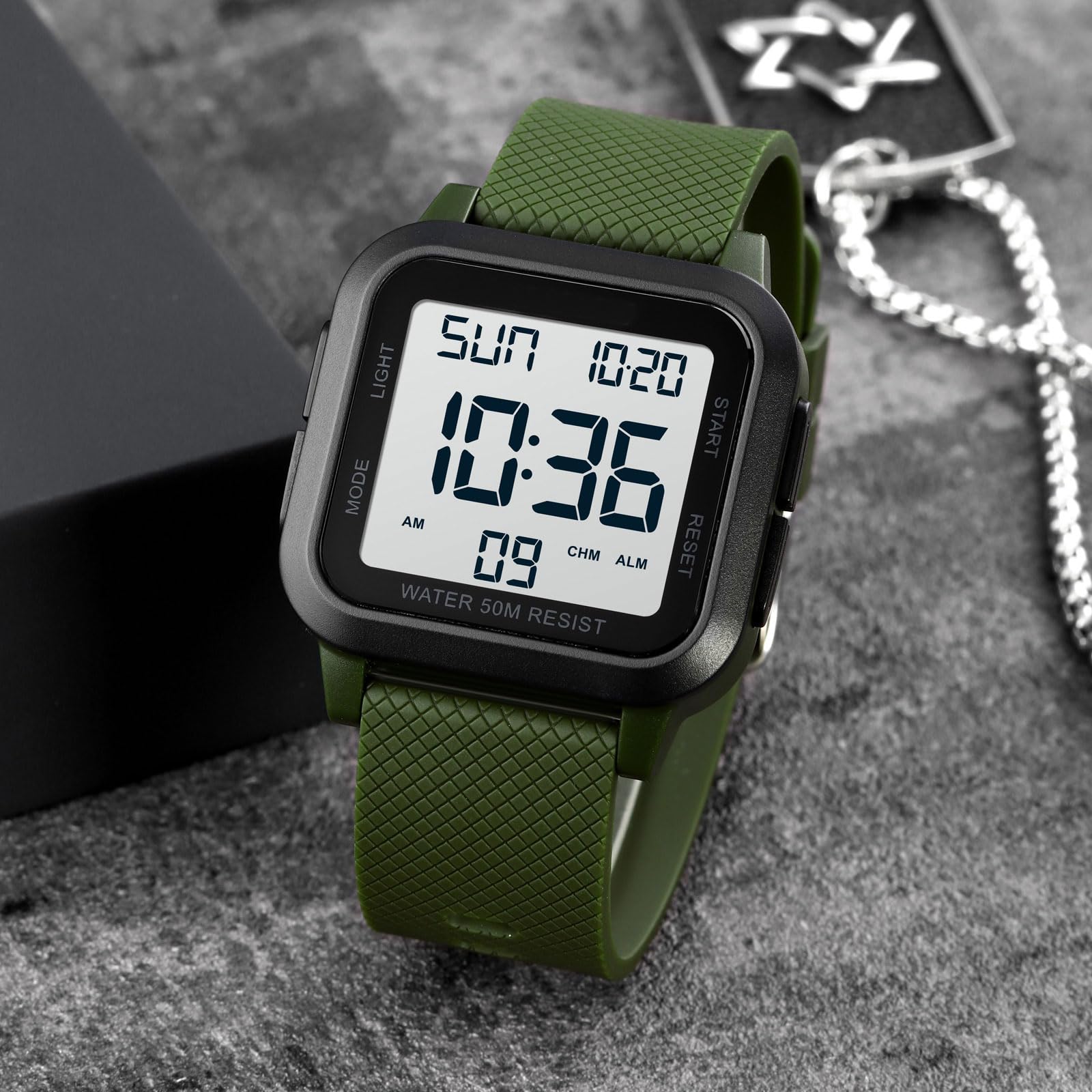 findtime Reloj digital unisex para hombre y mujer, esfera cuadrada, números grandes, LED, electrónico, resistente al agua, alarma, temporizador de cuenta regresiva, hora dual, cronómetro, 12/24 horas