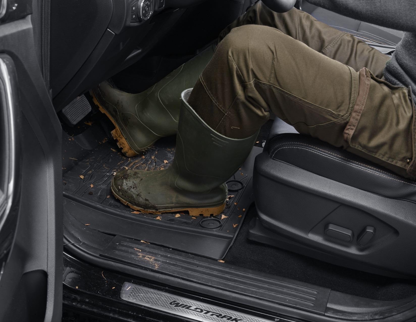 Original Ford Ranger 2019-Aktuell Allwetterfußmatten in Wannenform für Vorne 2208140