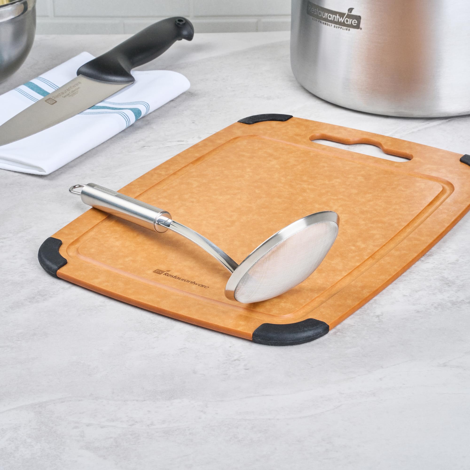 Restaurantware - Tamiz de malla estándar alemán de 3.9 pulgadas, 1 colador de malla fina con asa, tamiz ultra duradero, apto para lavavajillas, colador de alimentos de acero inoxidable, para arroz,