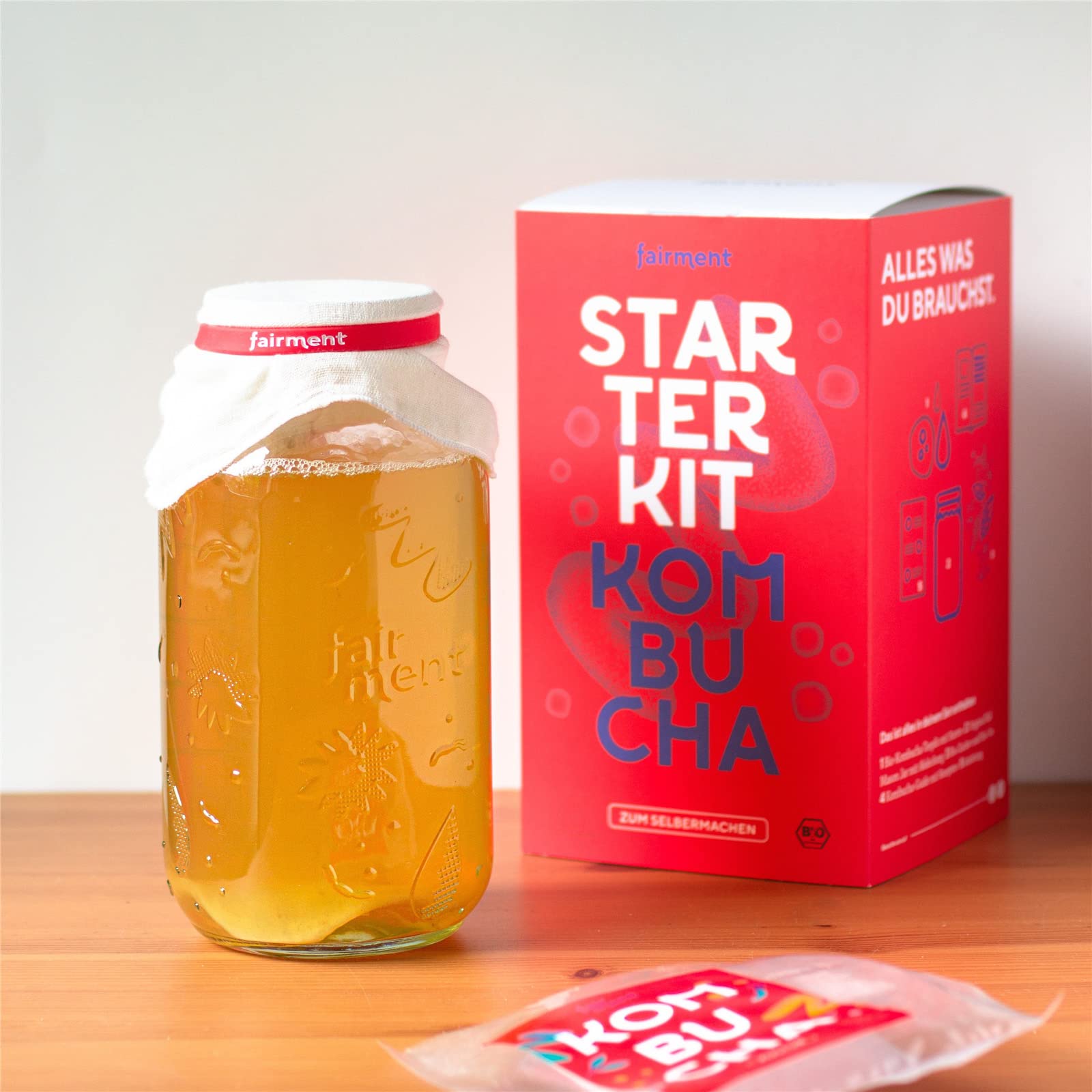 fairment Starterkit Kombucha - Das lebendige Getränk einfach selbermachen - Starter Set mit Bio Kombuch a Pilz (SCOBY), Glas, Zutaten, Zubehör und Rezepten - Kombucha Tee selbst machen