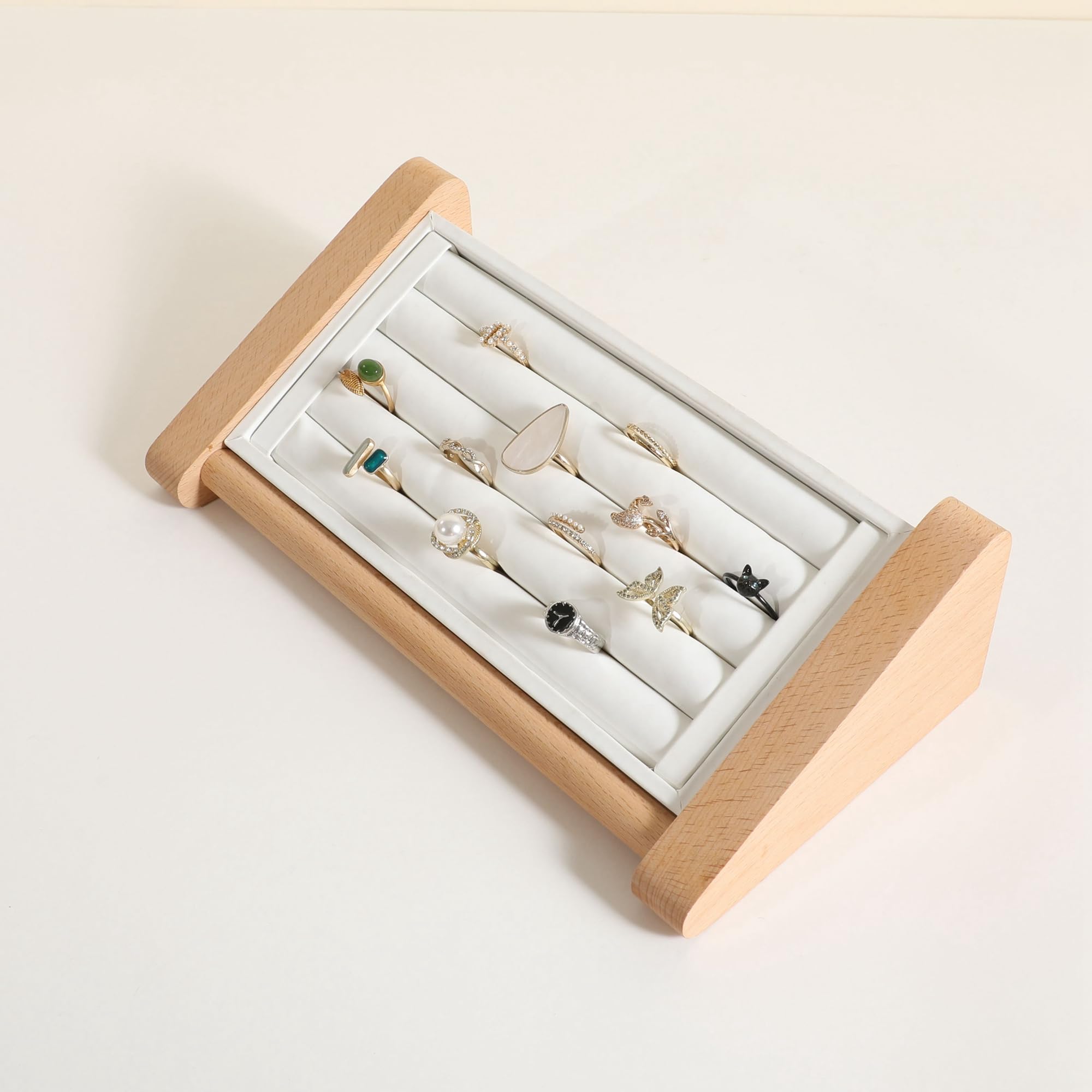 GemeShou White wood jewelry Ring holder for jewelry organizer, PU leather ring display stand for selling, beech wood ring jewelry holder tray showcase with 4 slots?White-Ring holder-4 slots?