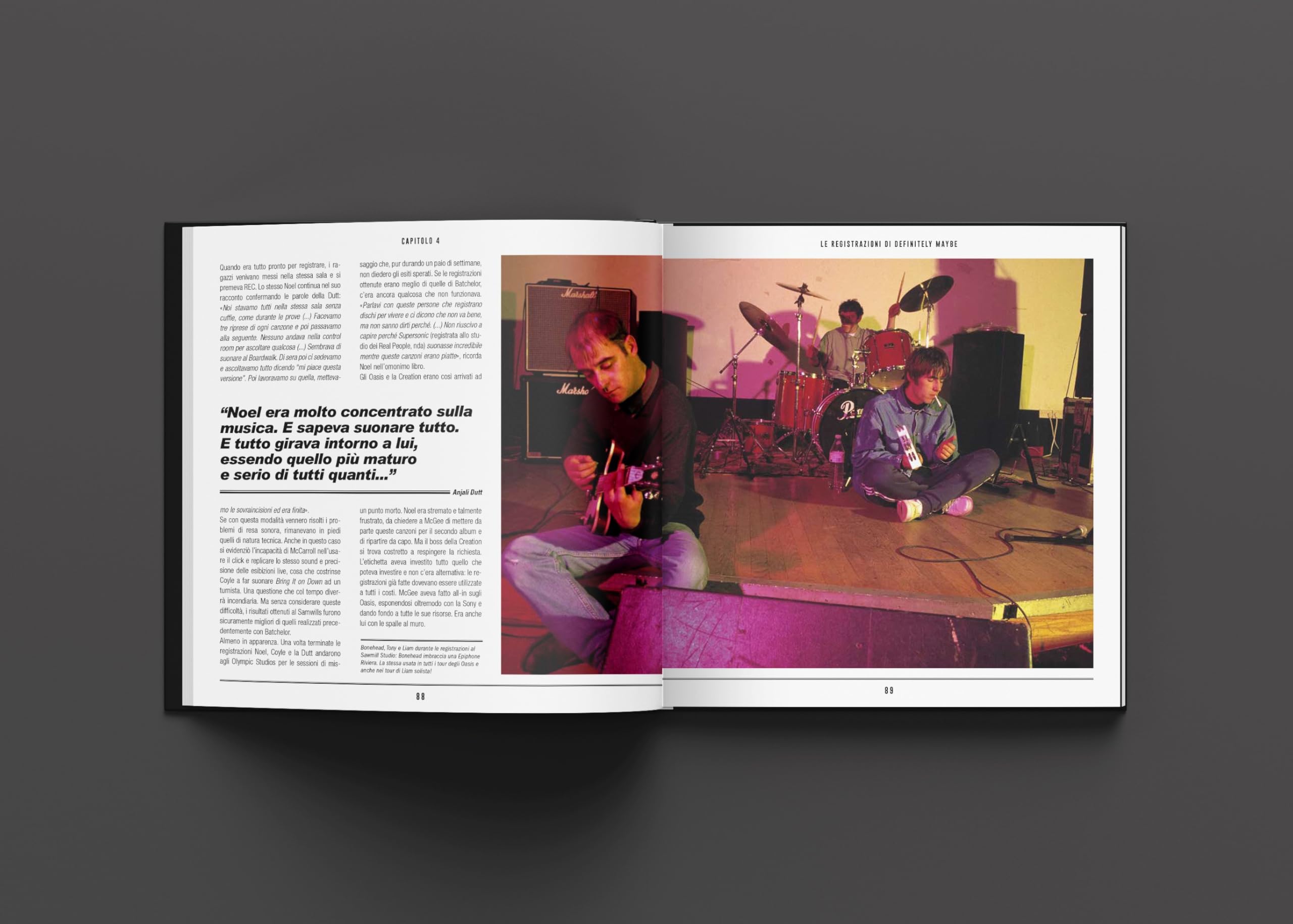 Definitive Oasis. La nascita e l’esplosione della band più famosa del brit pop