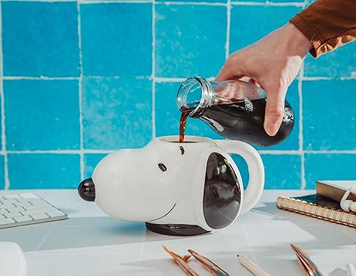 Miniatura 6 de Peanuts Snoopy - Taza de cerámica esculpida en 3D, taza de café grande para cacao, té, limonada  Capacidad para 20 onzas