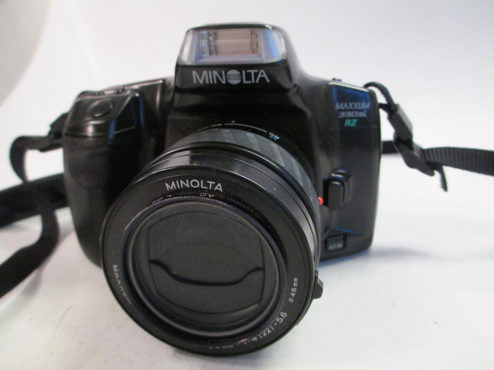 Amazon.com : Minolta Maxxum 330SI RZ 35MM SLR Film Camera