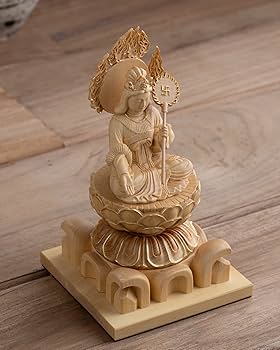Amazon｜極小仏 摩利支天 座像 10.5cm（木製：ツゲ 金泥仕上）＿