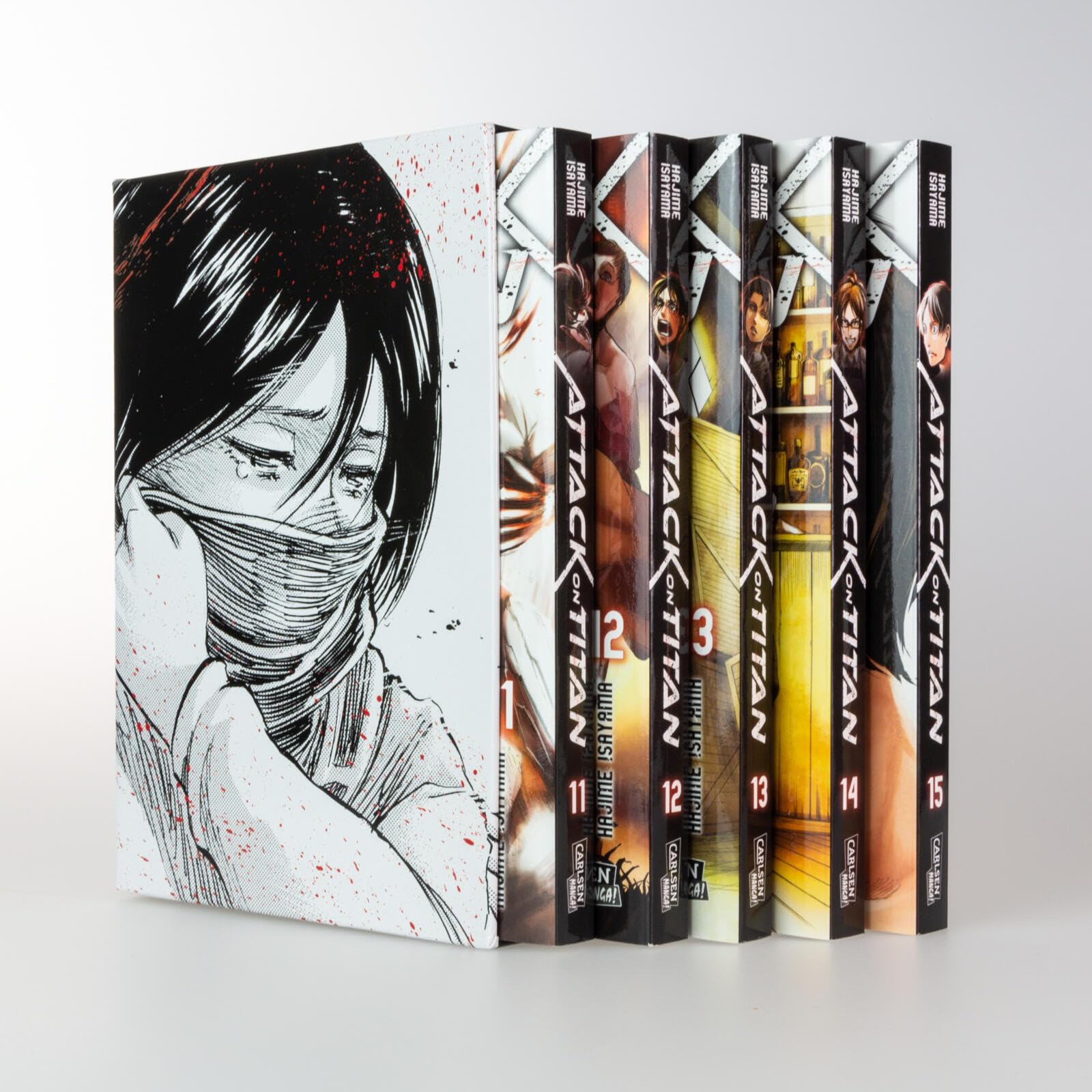 Attack on Titan, Bände 11-15 im Sammelschuber mit Extra: Fantasy-Action-Manga ab 16 Jahren über den Kampf gegen menschenfressende Titanen