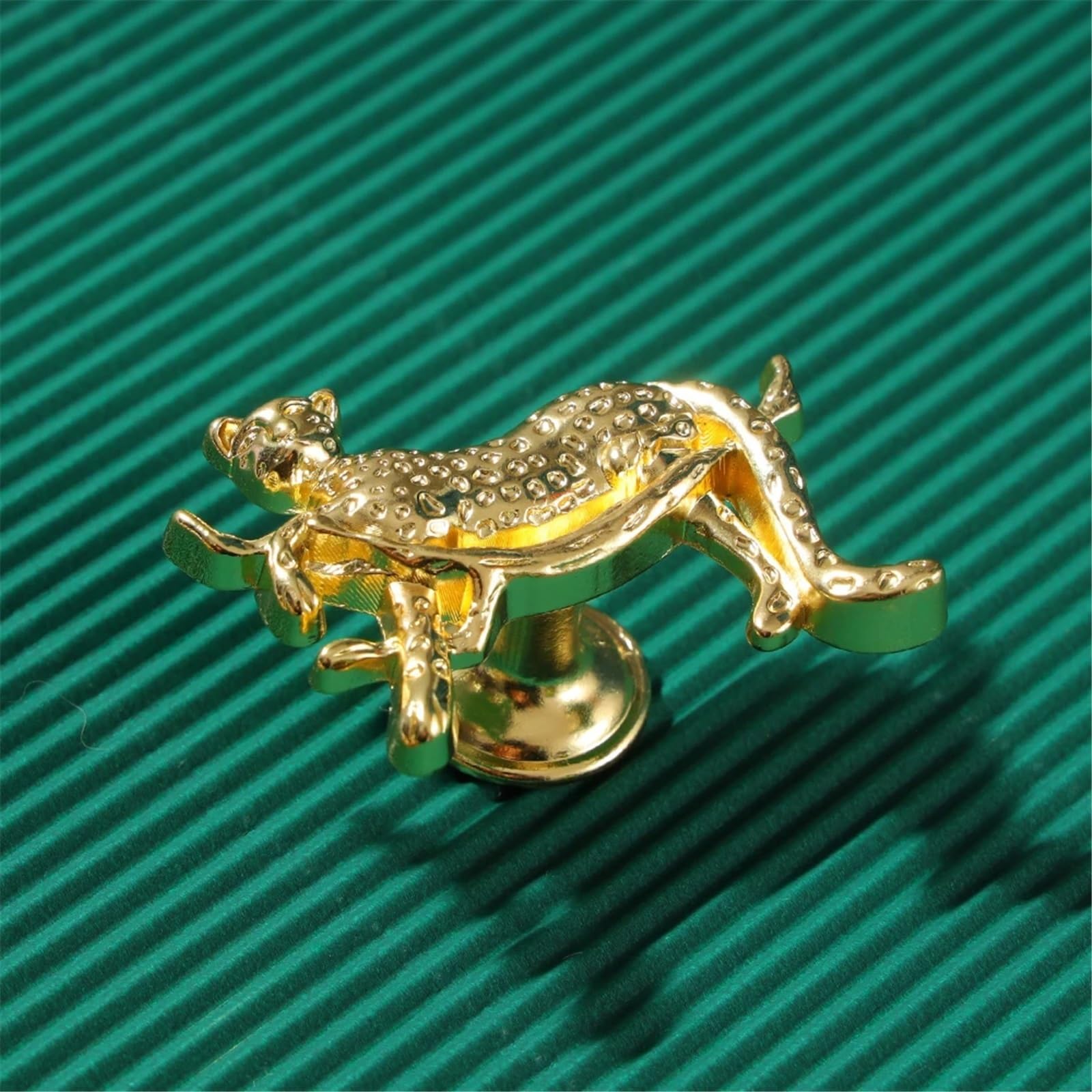 KDHCVKZ 1pcs Animal Shape Zinc Alloy Handles Furniture Kitchen Handle Drawer knobs Door Knob for Cabinet and Cupboard Dresser Drawer Knobs(Leopard)