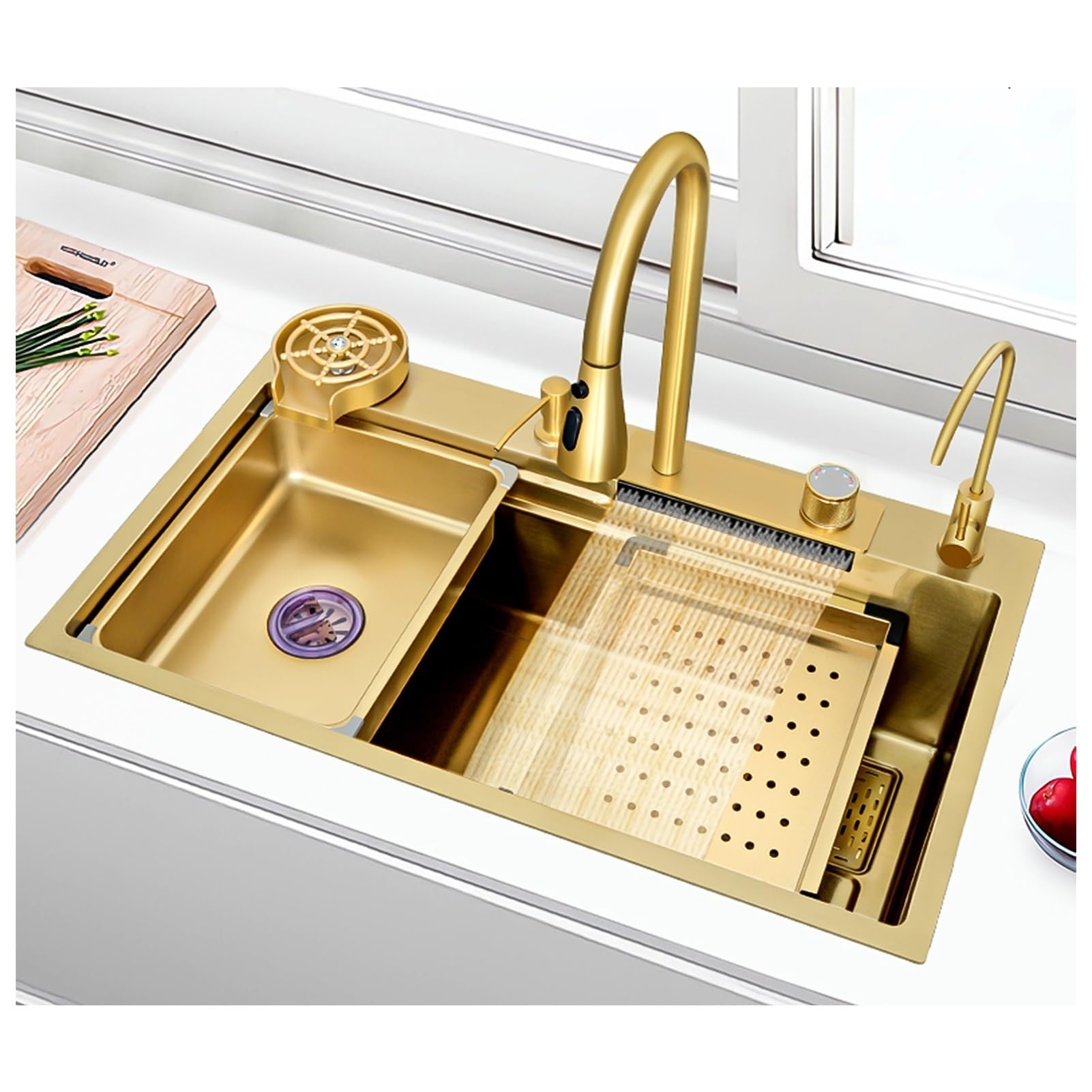 Mitigeur cascade doré et évier 80x45 en acier inox 304 pour une cuisine de prestige