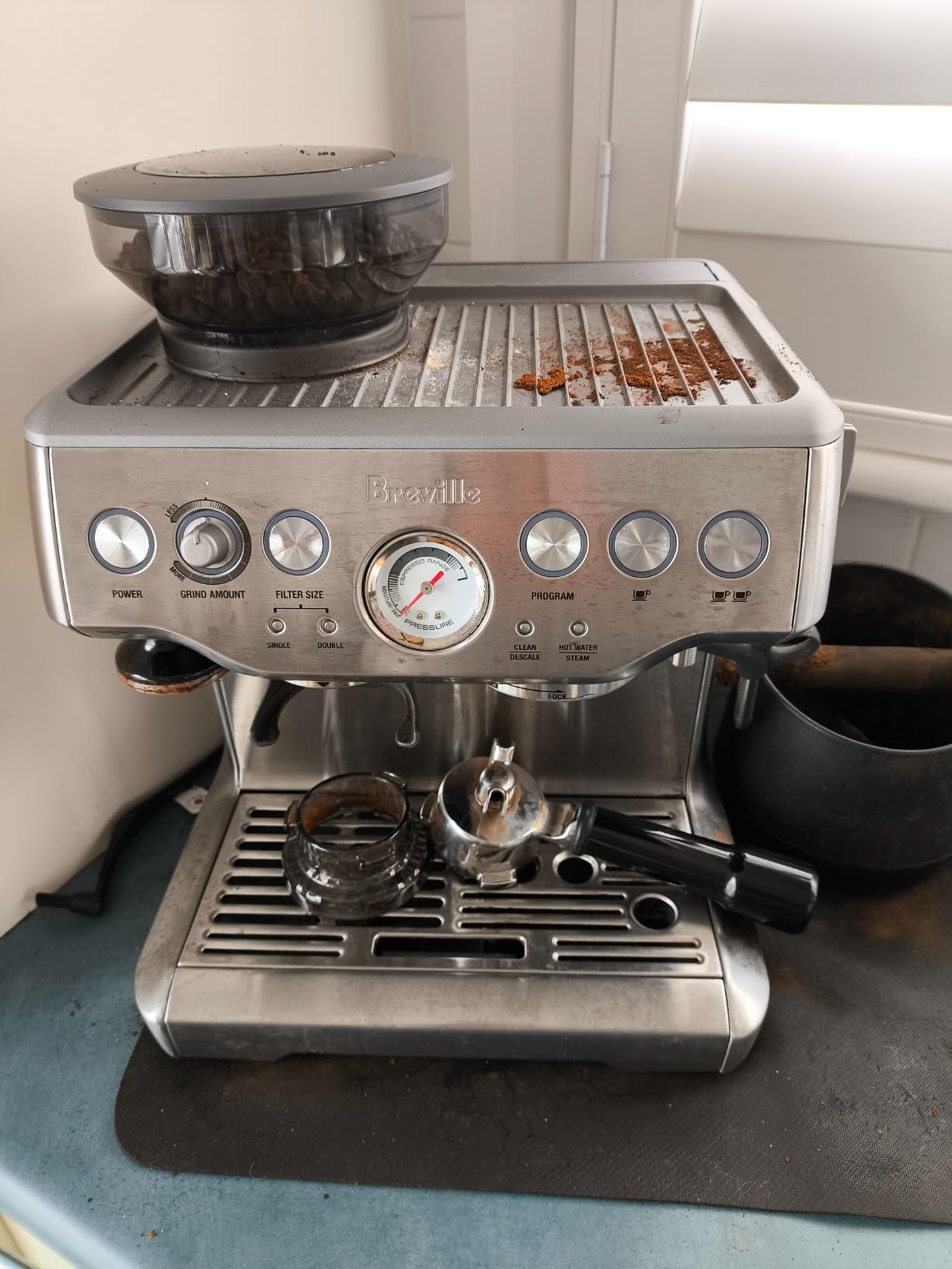 Breville the Barista Express Espresso Machine, Black Sesame, BES870BKS