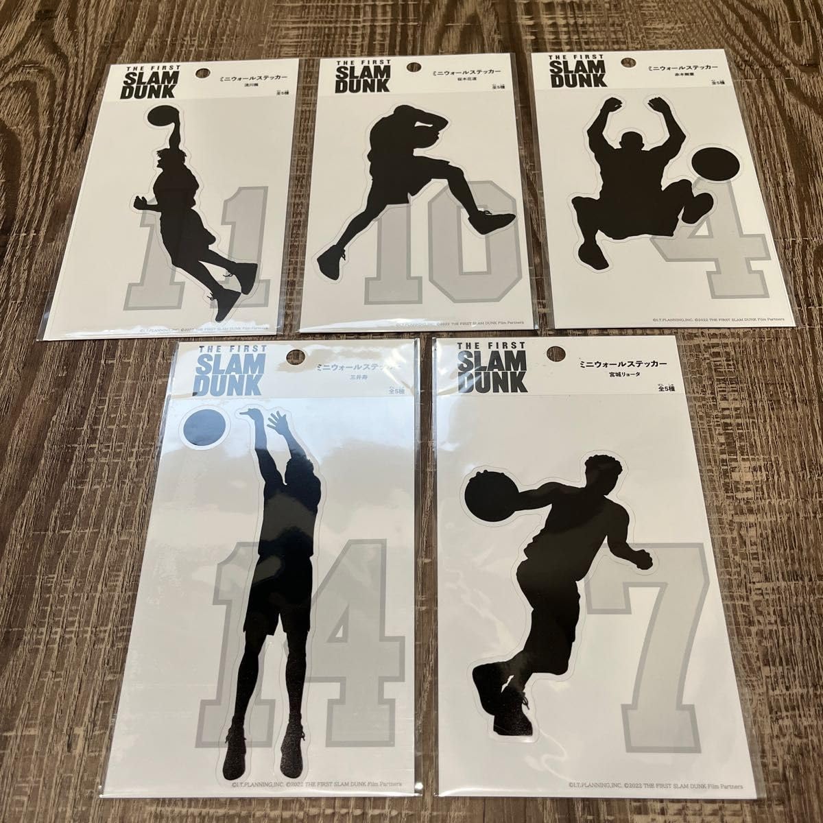 【新品】スラムダンク　ミニウォールステッカー　桜木　流川　宮城　三井　赤木 Amazon.co.jp: THE FIRST SLAM DUNK ミニウォールステッカー