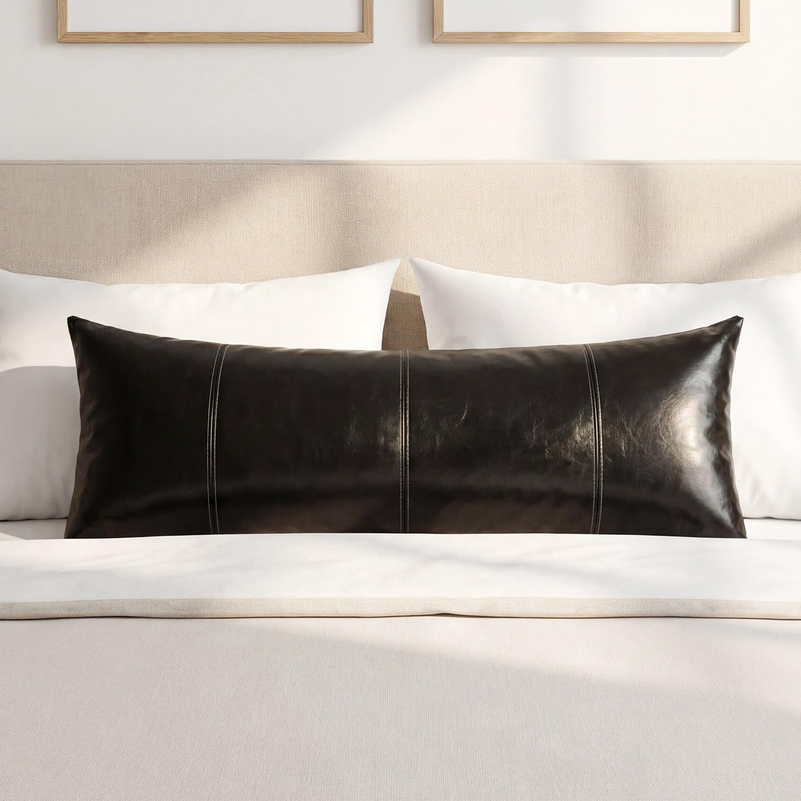 Coussin lombaire long noir Tegeme en similicuir pour banc et lit