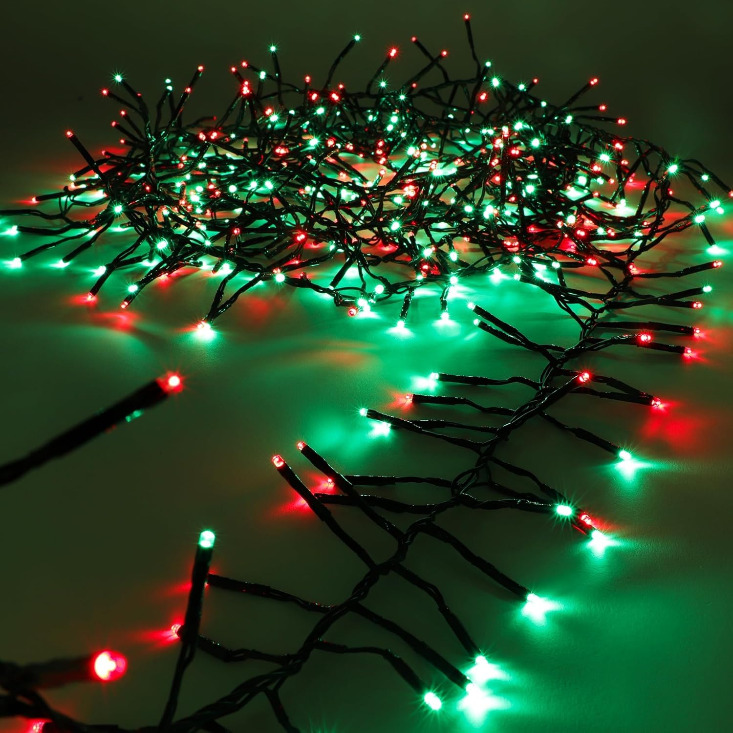 Christmas Concepts® 500 6m (20ft) Red LED Cluster Lights with 8 Function Controller - Indoor/Outdoor - Energy Efficient A++ - Christmas Lights