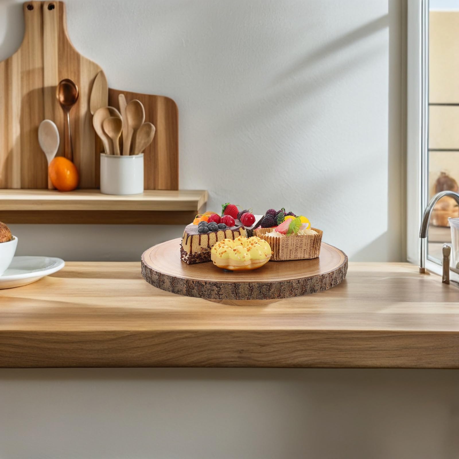 BESTYASH Runder Holz Kuchenständer, eleganter Dessertteller mit drehbarer Funktion, vielseitig für Hochzeitstorten und Fotografieeinsätze
