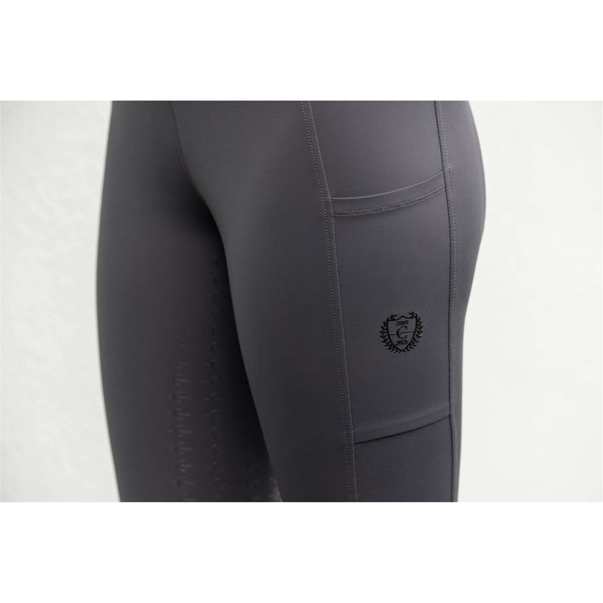 Covalliero - Damen Reitleggings Anniversary – Reithose mit 2 Handytaschen – atmungsaktive Reiterhose – formbeständig, weich & leicht – Reitbekleidung in Graphite & 6 Größen