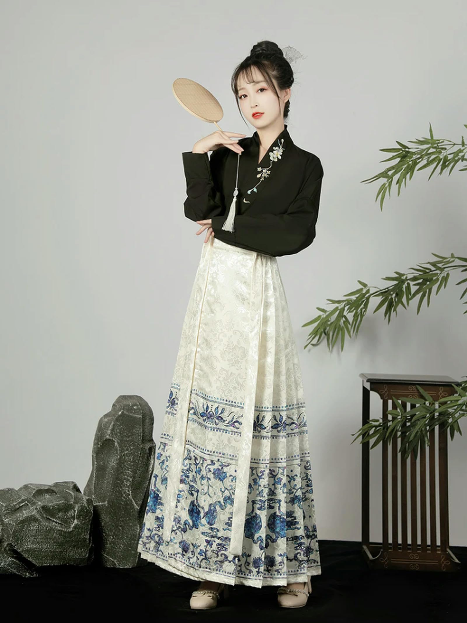 少数民族衣装工芸品刺繍スカートスカート中国国境