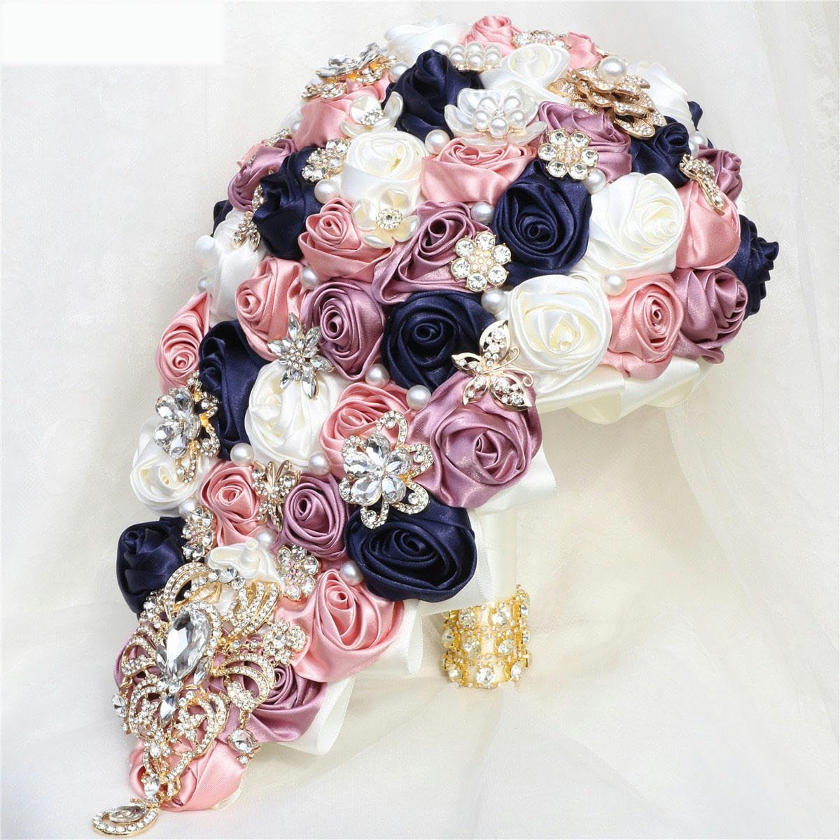 Amazon.com: Flowers Waterfall Pearl Bouquet for Bride Crystal