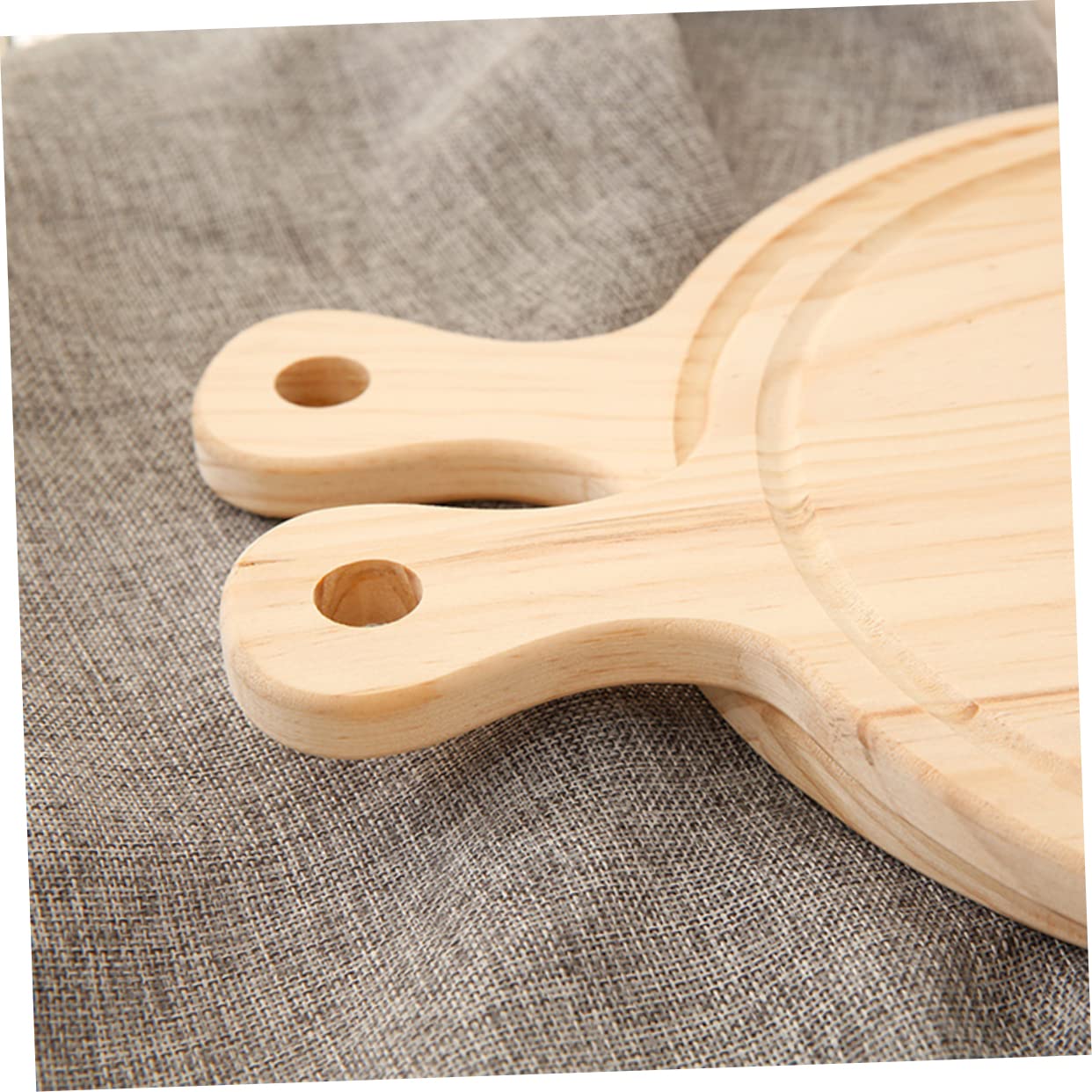 Unomor Homemade Pizza Baking Essential 7 Inch Wooden Pizza Paddle Charcuterie Board Pizza Tray Non-stick Feature