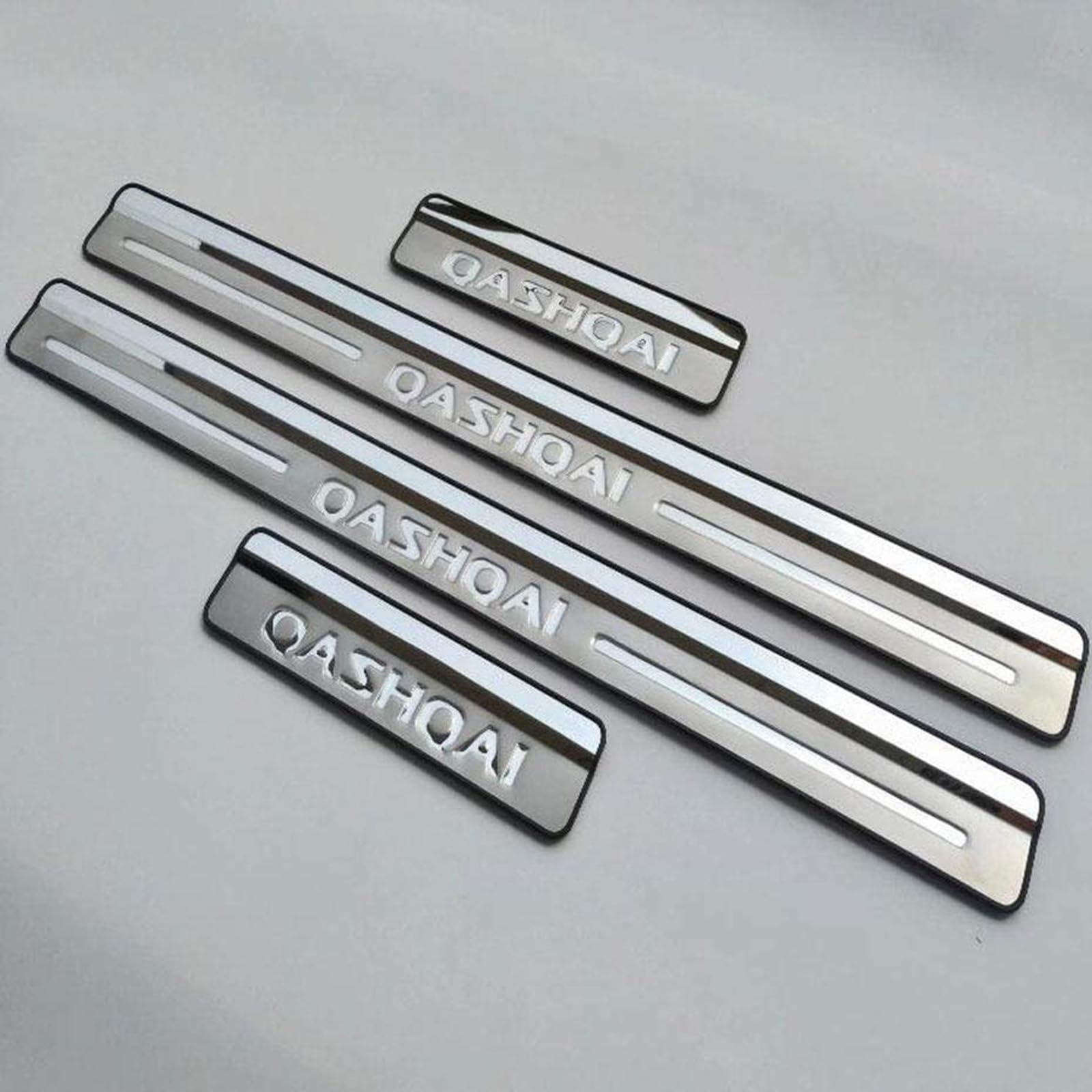 4 Pezzi Acciaio Inossidabile Battitacco per Auto Sticker per NIS-San Qashqai J10 2007-2013, Esterno Battitacco Protezione Plates Anti-Graffio Scuff Adesivi Accessori,Silver
