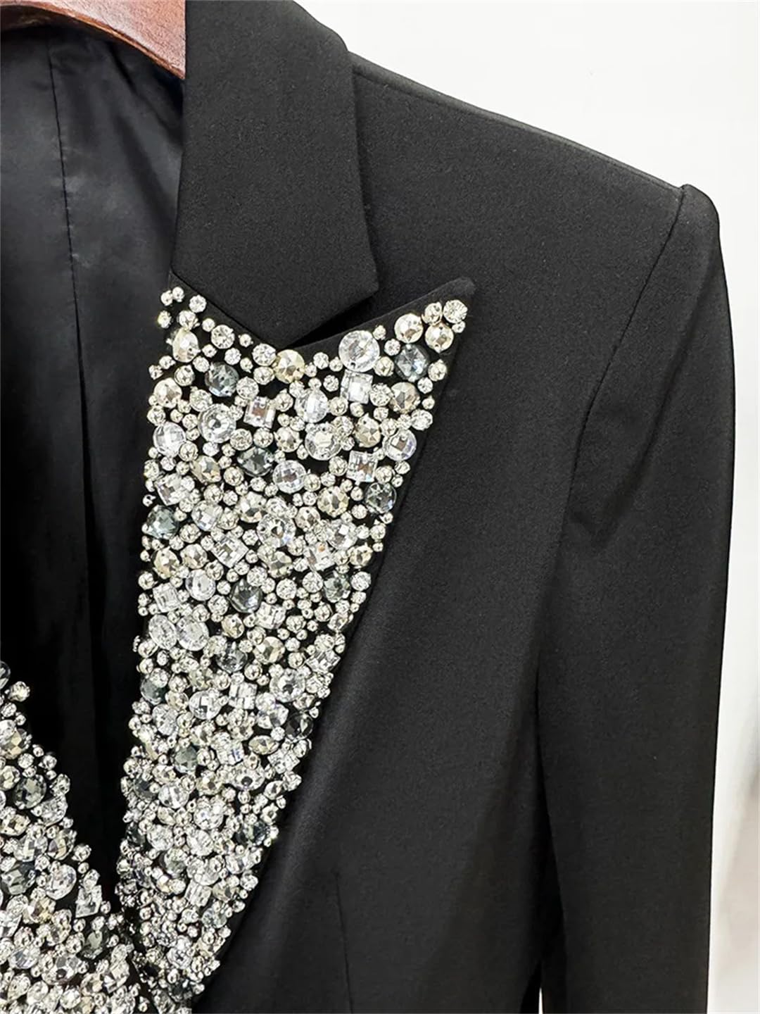 Glänzender Damen-Mantel mit Strasssteinen, gekerbt, zweireihig, langärmelig, einfarbiger Blazer