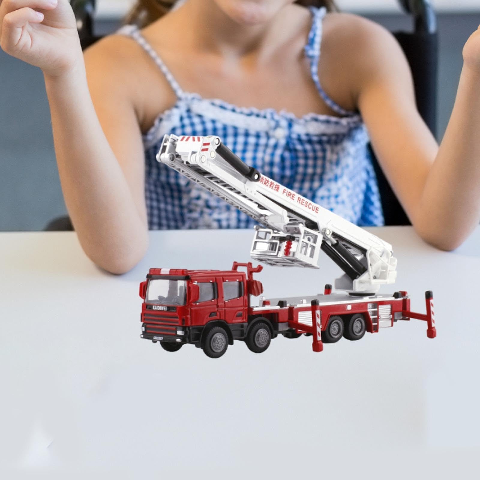 Camion de Pompiers Miniature En Métal Moulé sous Pression, échelle 1:50 – Mini Camion de Pompiers Réaliste pour Enfants