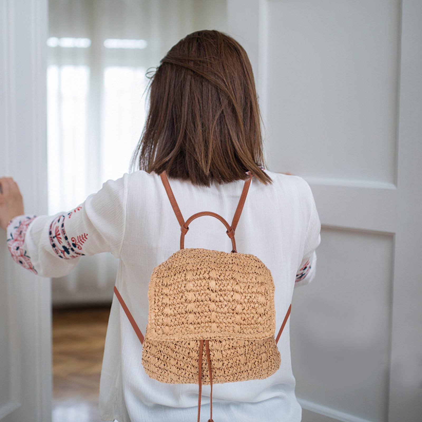 PLAFOPE Mochila Boho para Mujer de Paja Tejida con Gran Capacidad y Cierre de Cordón, Bolso de Playa Elegante para Salidas Casuales en Verano
