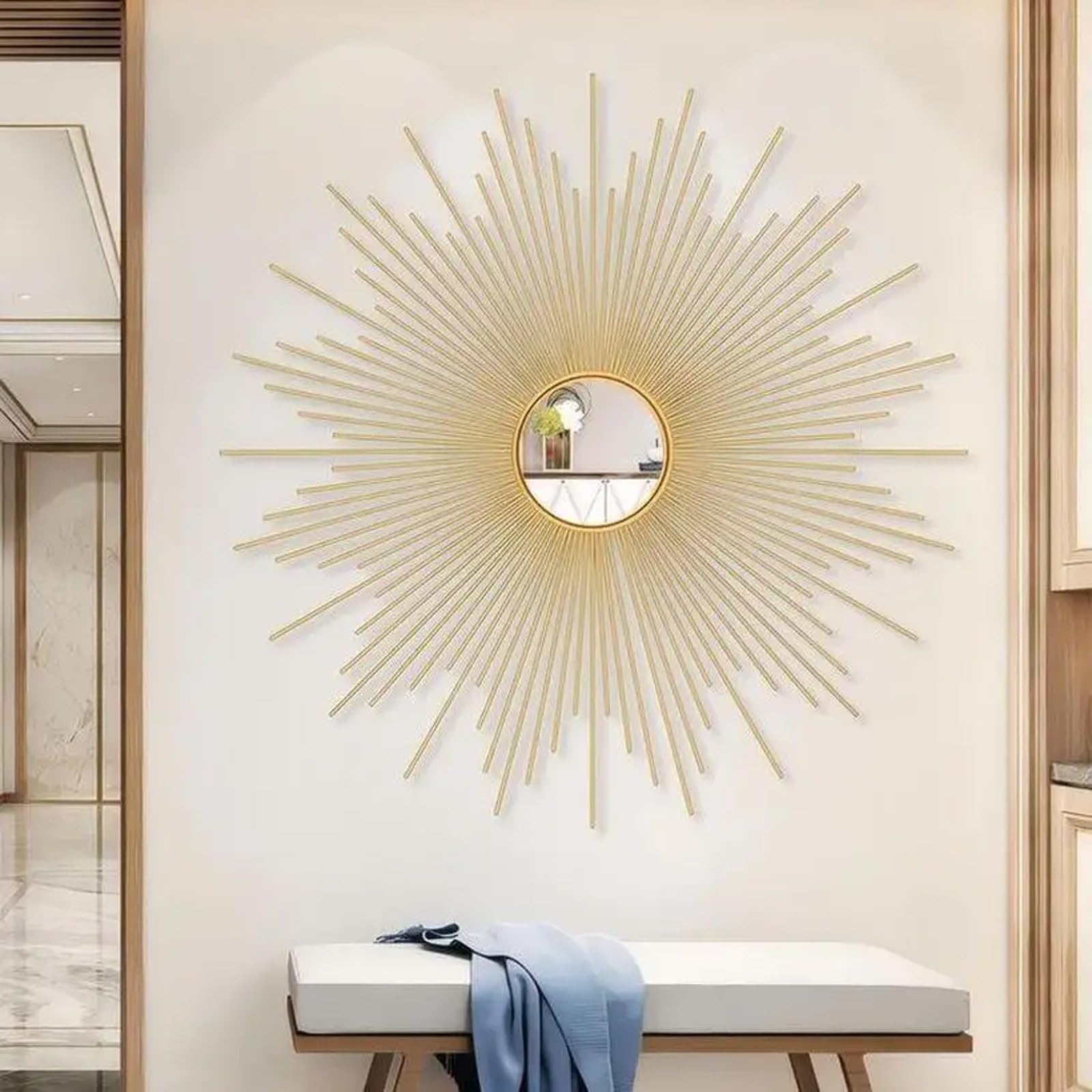 Goldener Dekorativer Spiegel Mit Sonnenstrahlen, 31,5 Zoll Durchmesser, Moderner Spiegel Aus Der Mitte des Jahrhunderts, Dekorative Metallspiegel Mit Sonnenstrahlen Als Wanddekoration