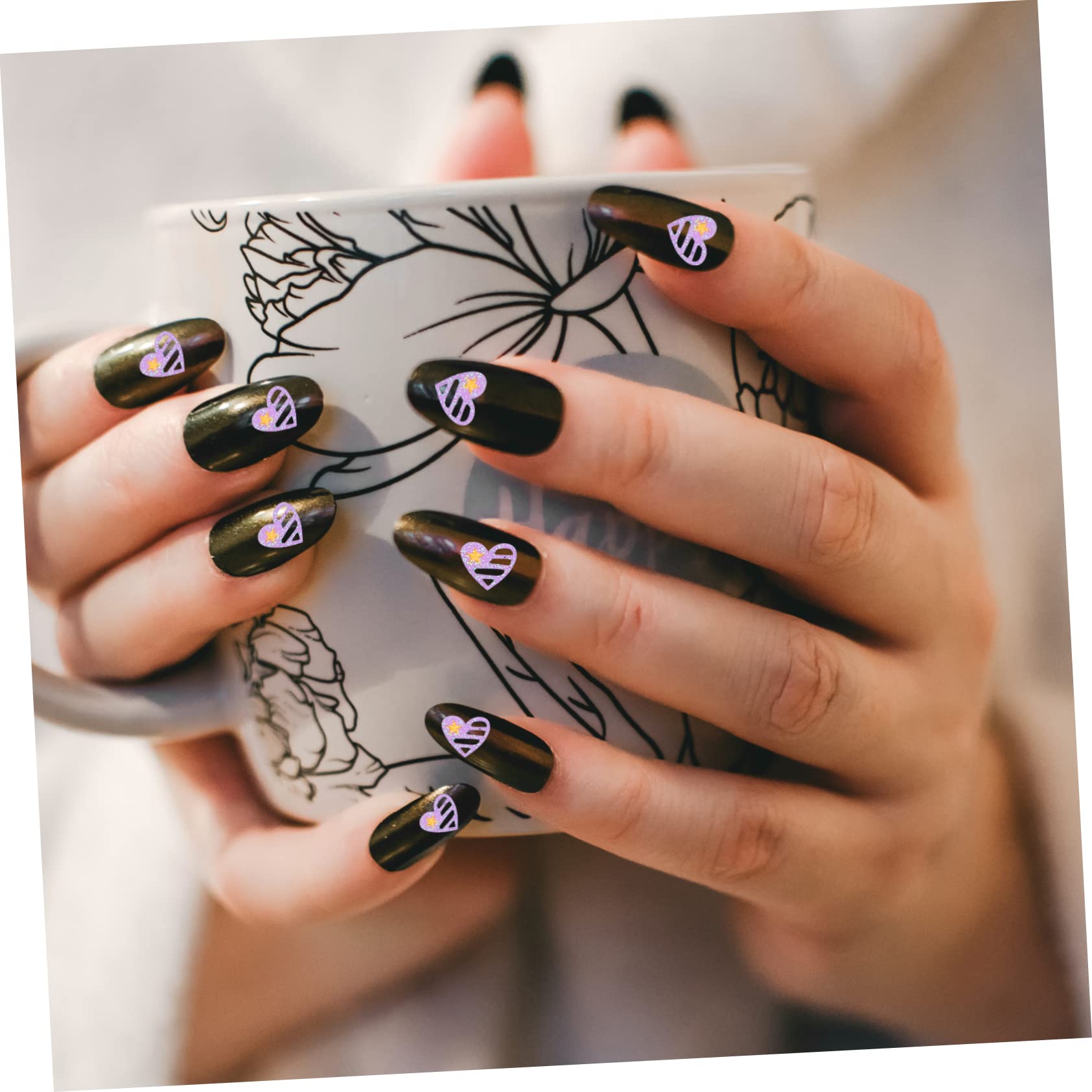 Ipetboom 120fogli Nail Stickers Fluorescent Nail Art Decal Per Decorazioni Unghie Per Compleanni e Cosplay Facili Applicare e Condividere