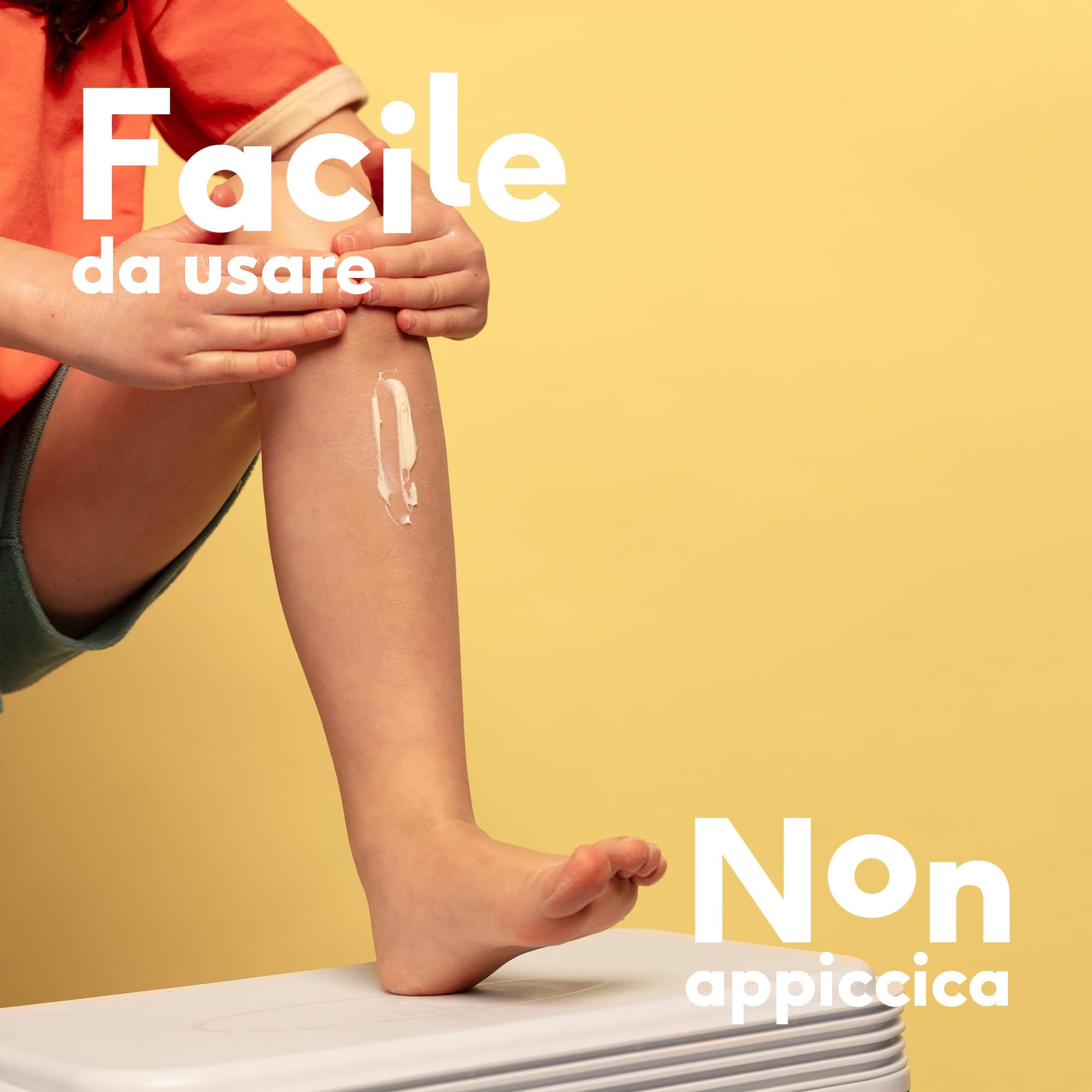Naïf - Lozione solare per bambini - SPF 50 - Dai 3 anni - Protezione UVA e UVB - Resistente all'acqua - Dermatologicamente testato - Senza microplastiche - Profumato - 100 ml