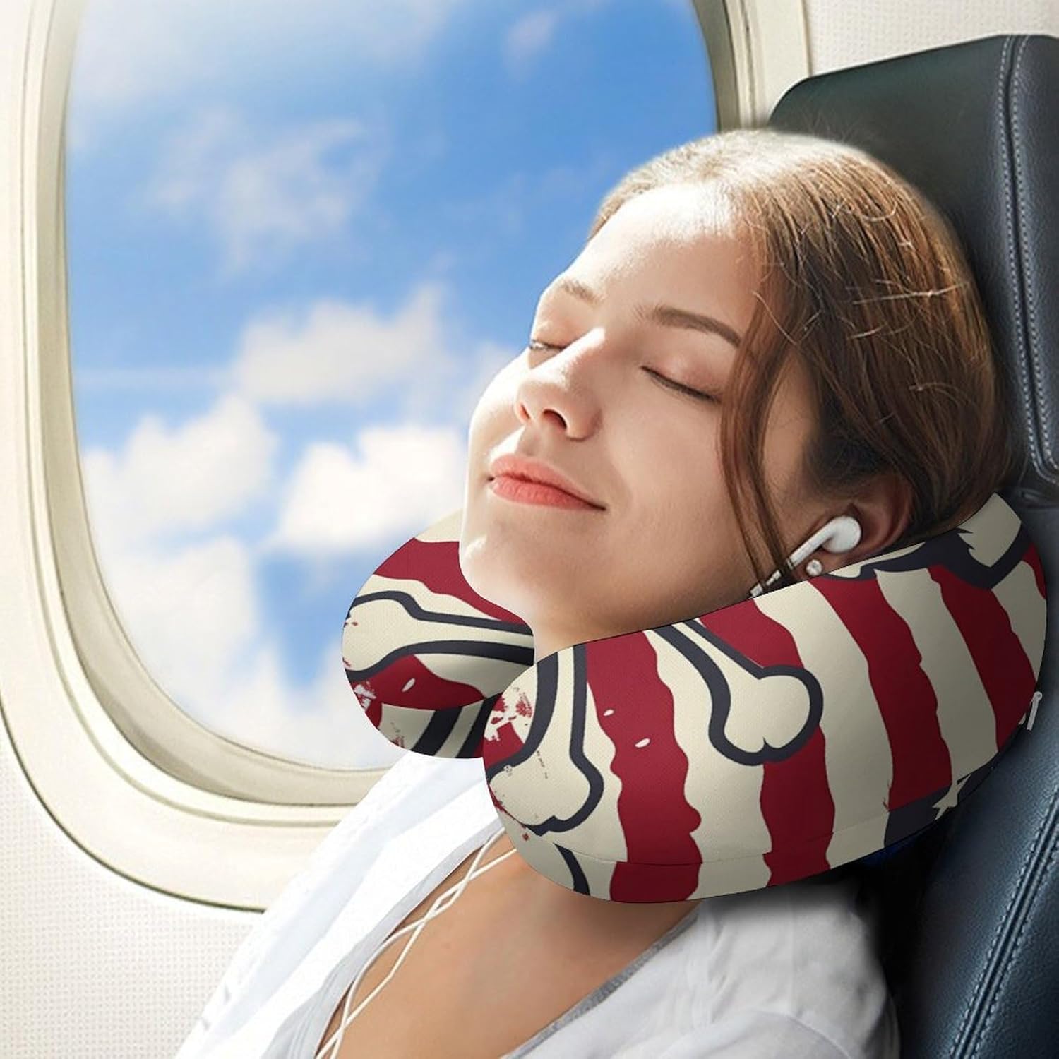 Jolly Roger U.S. Pirate Flag Funny Travel Pillow U Shaped Memory Foam Neck Pillows Portable for Flight Car Home Office