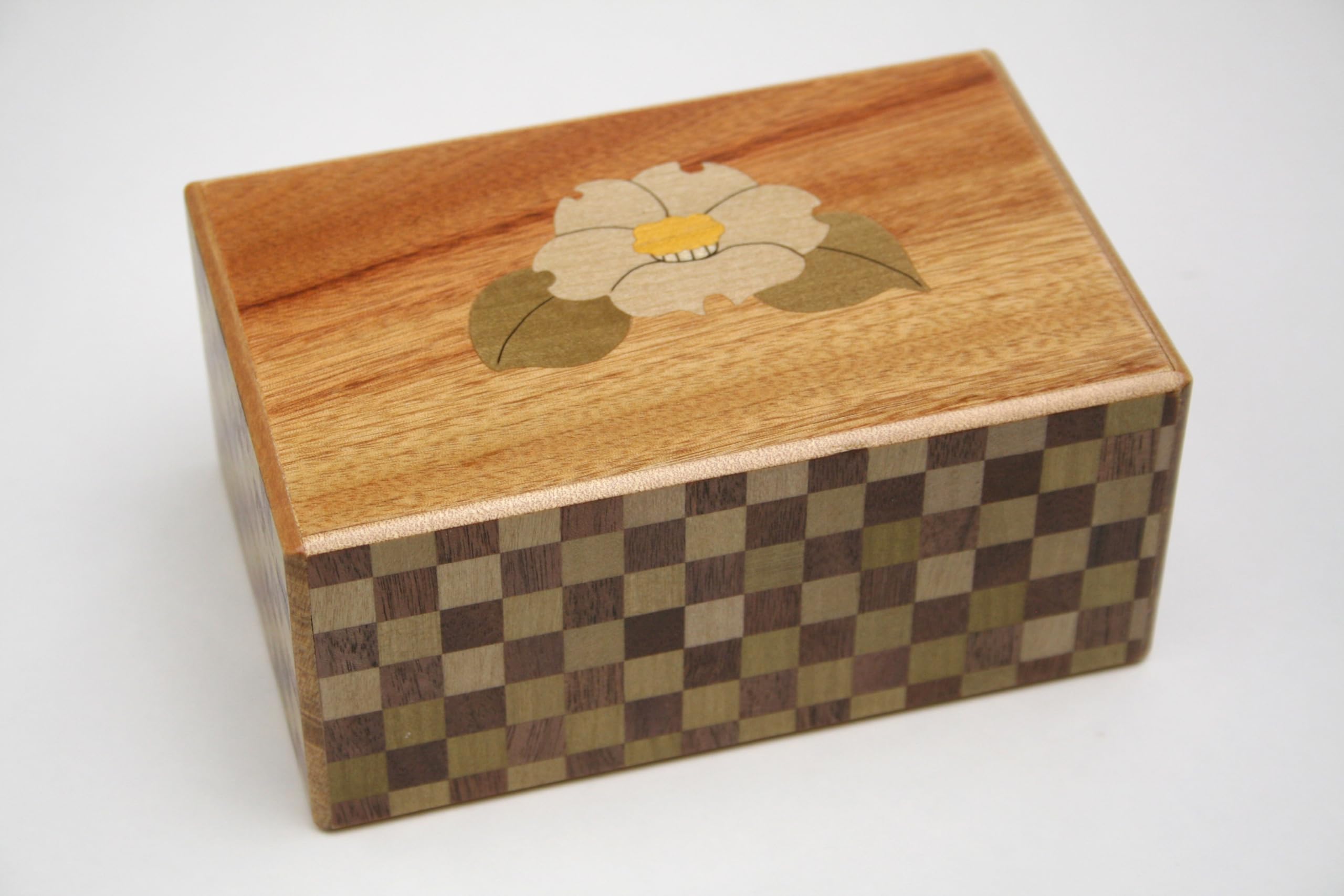 Amazon | 秘密箱21回仕掛け 富士と椿 Japanese puzzle box 21steps