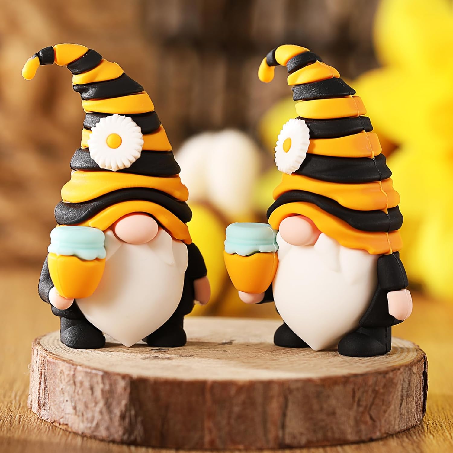 Silipull 50 Pcs Mini Bee Gnome Figurines Summer Sunflower Honey Bee Mini Gnomes for Women Mom Birthday Gifts Home Yard Lawn Garden Landscape Patio Decor Festival Themed Party Favors