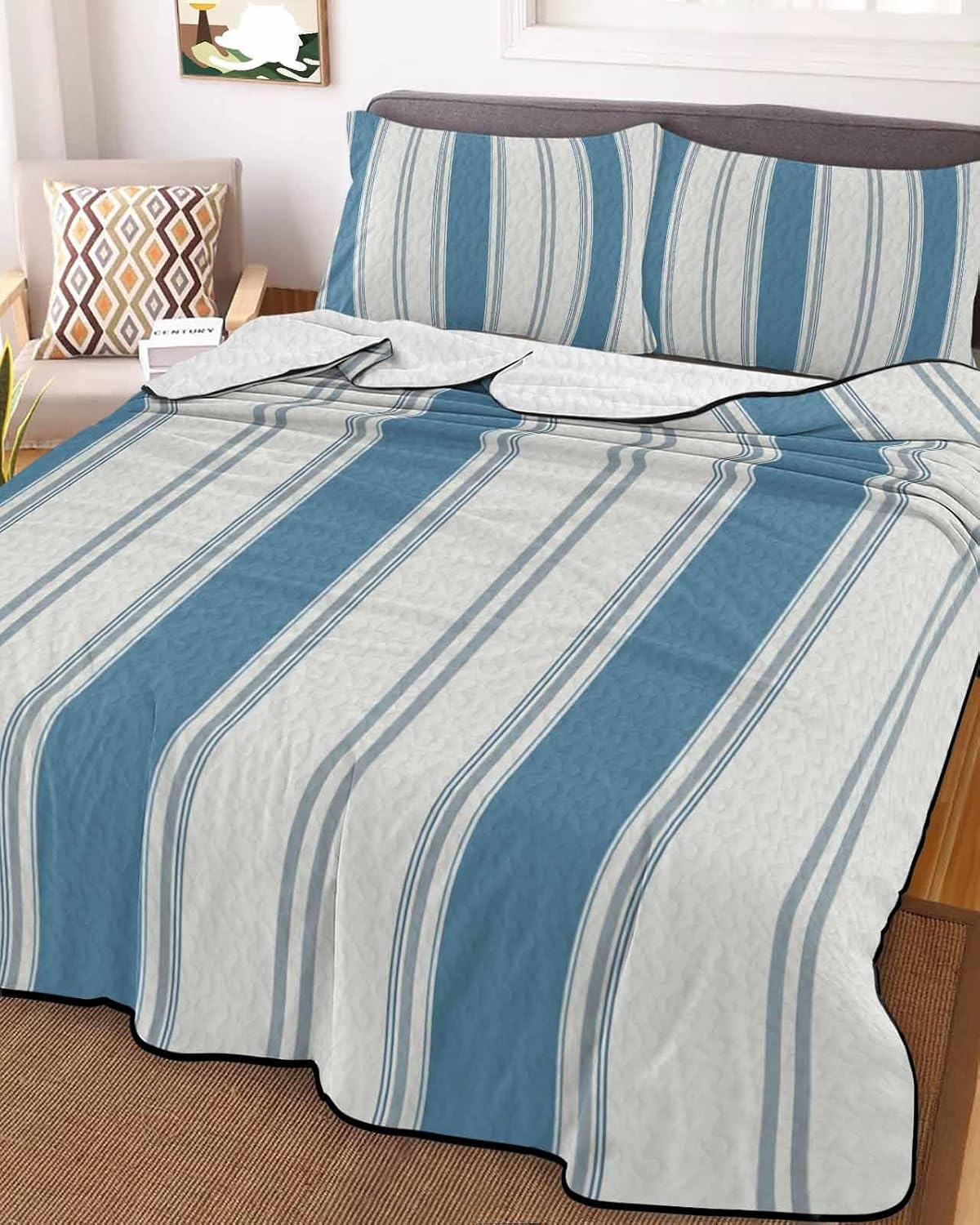 Full Size Quilt Set, Blue White Stripes Lightweight Bedspread Coverlet Set Soft Microfiber Summer Quilt with 2 Pillow Shams, Abstract Geometric Line 3 Piece Comforter Bedding Set