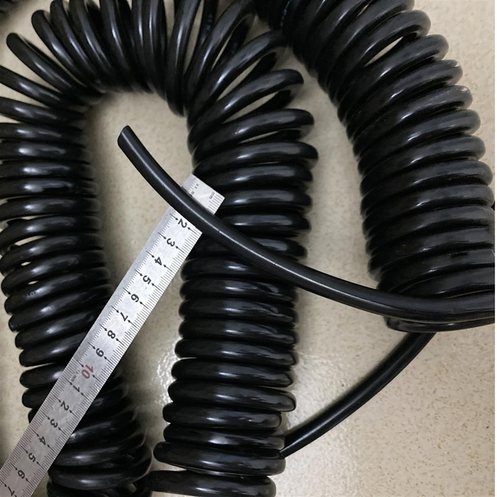 Wiosenna spirala teleskopowa, 4-żyłowy kabel spiralny z uchwytem elektromagnetycznym o średnicy 2,5 mm2, rozciągnięty 1–10 metrów(Stretch 2 meter)