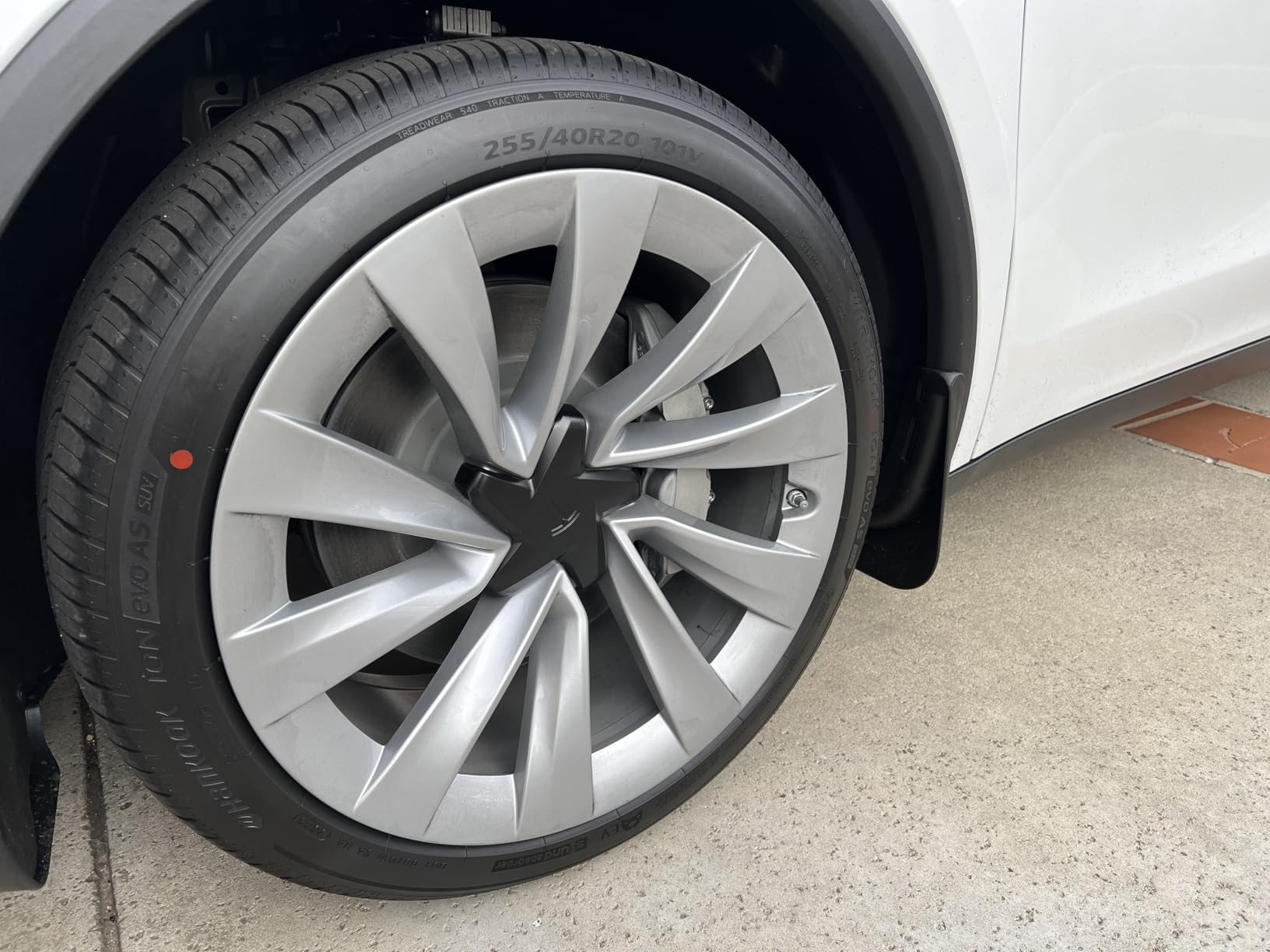 Tesla Model Y Juniper Mud Flaps Accessories | Set of 4 (2025–2026)