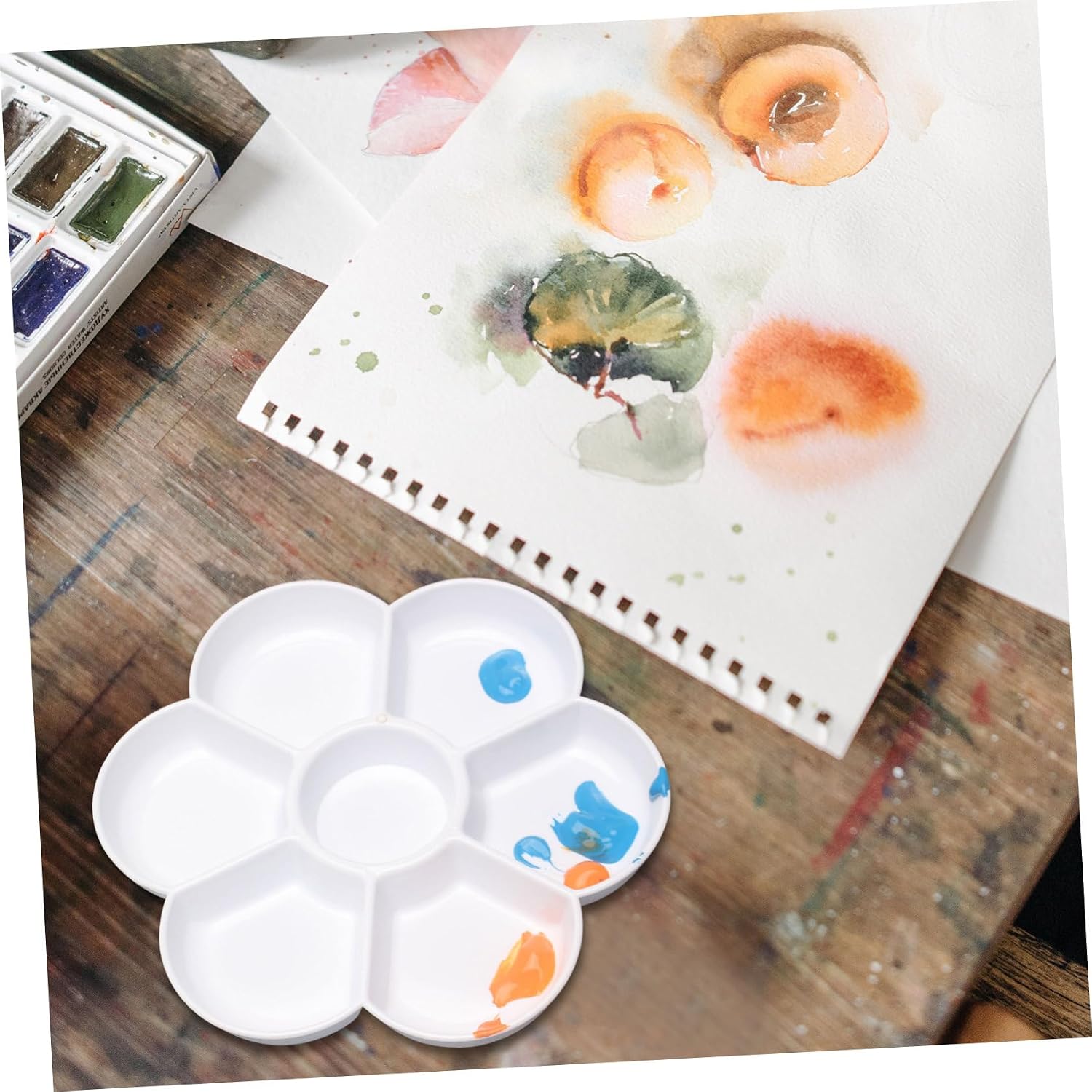 DOITOOL 4pcs White PP Imitation Ceramic Plum Blossom Painting Trays Watercolor Palette for Artists and Boys and Girls Mixing Colors Suitable for Art Projects
