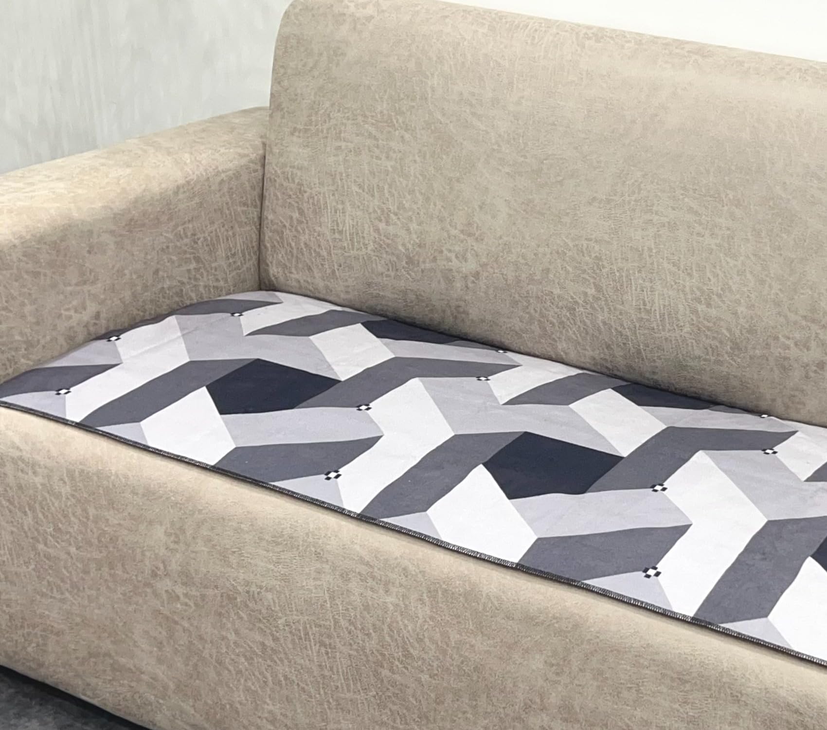 AMAZE ATTIRES Polycotton Printed Sofa Seat Cover For 5 Seater With Heavy Antiskid Backing&Easily Machine Washable Sofa Seat Runner For Couch(22 InchesX22 Inches - 2 Piece,22X68 Inch - 1 Piece)Aasr007 (B0CFK4J4YS) Amazon Price History, Amazon Price Tracker