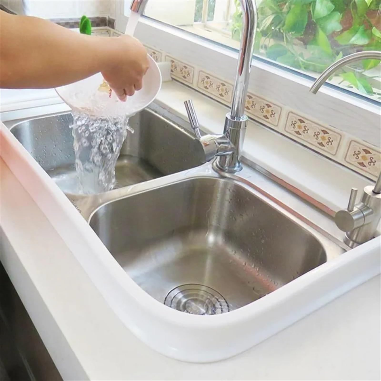 Schwallschutzleiste Silikon-Badezimmer-Wasserstopper, vielseitig einsetzbar, biegsamer Dusch-Wasserbarriere-Damm, Hochwasserbarriere, Trocken- und Nasstrennblocker(Grey,300cm)