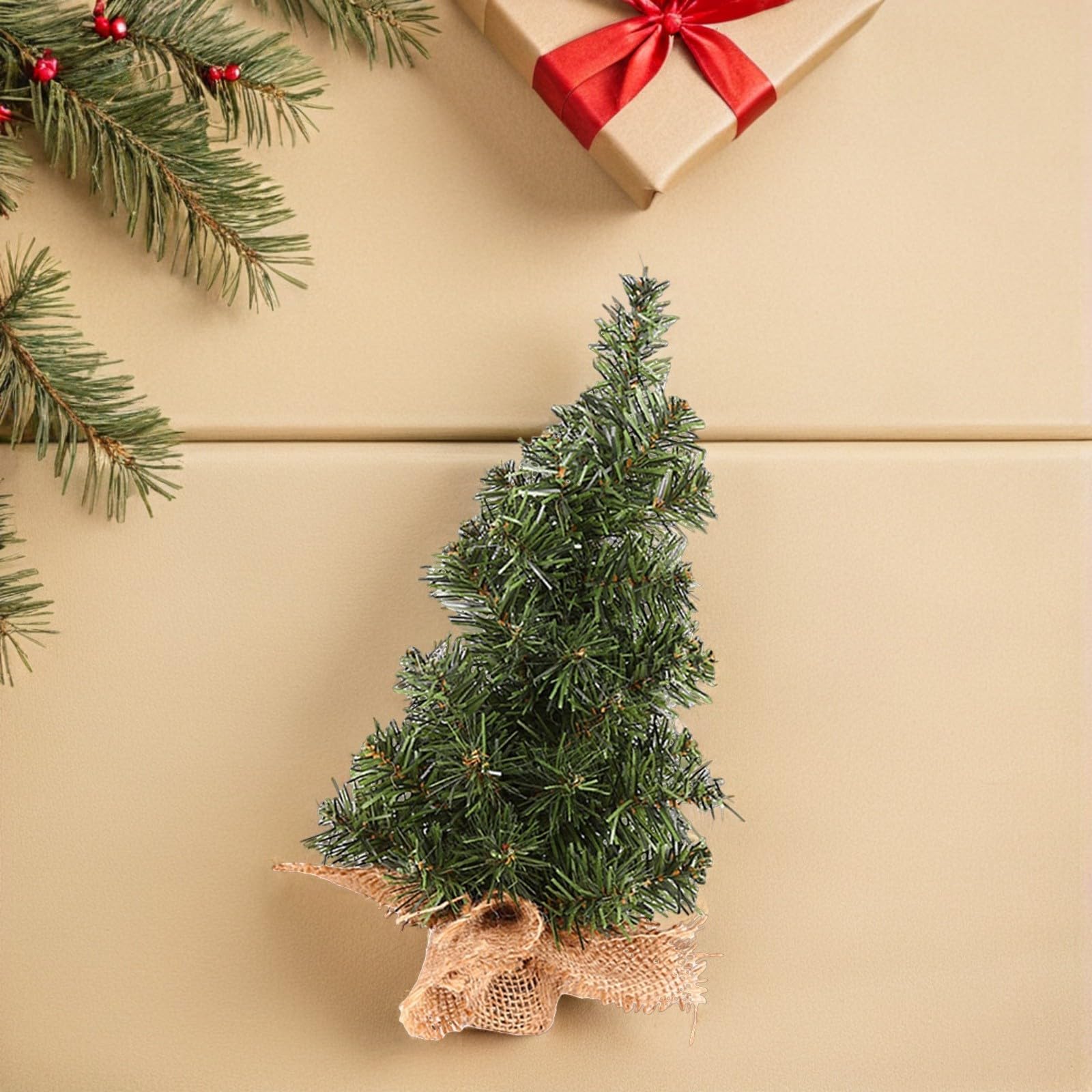 YARNOW 6 Pezzi Albero di Natale Mini Artificiale Verde con Base in Lino, Decorazione Natalizia da Tavolo per Cucina e Casa Accogliente, Albero di Natale Piccolo Realistico e Stabile