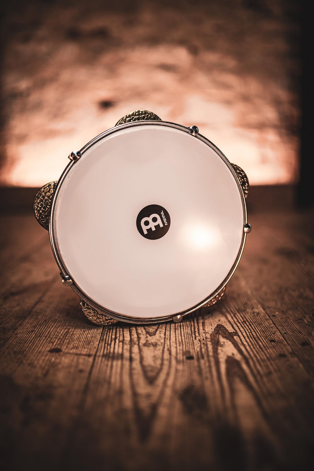 Meinl Percussion Artisan Edition Riq Drum, Mehrfarbig (AERIQ1) | Rahmentrommel mit Schellen, 10 Schellenpaare, 8,75 Zoll, Inkluive Tasche, mit Synthetikfell, Holz und Messing
